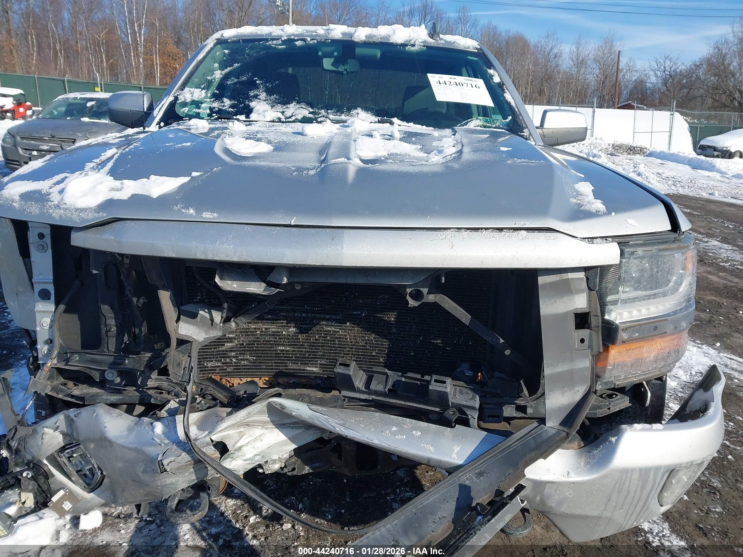 CHEVROLET SILVERADO image 6