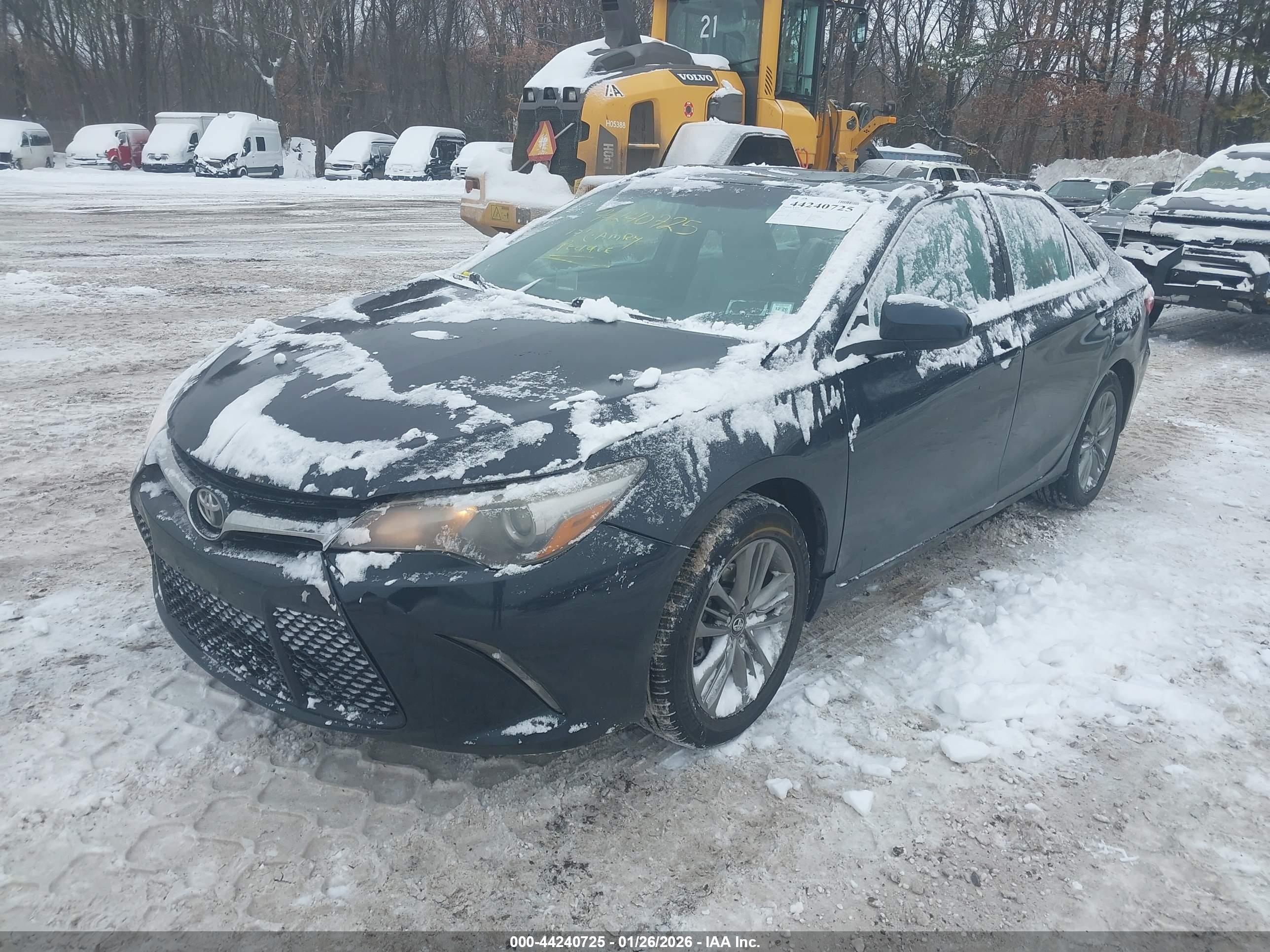 TOYOTA CAMRY image 2
