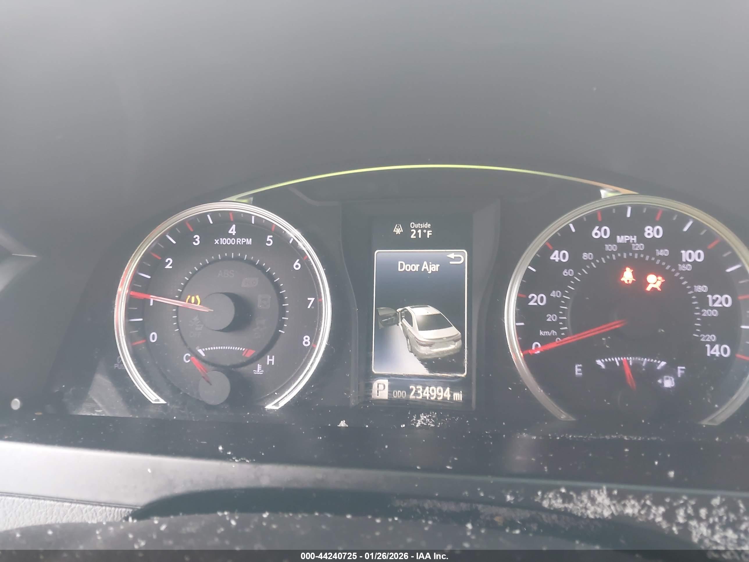 TOYOTA CAMRY image 7