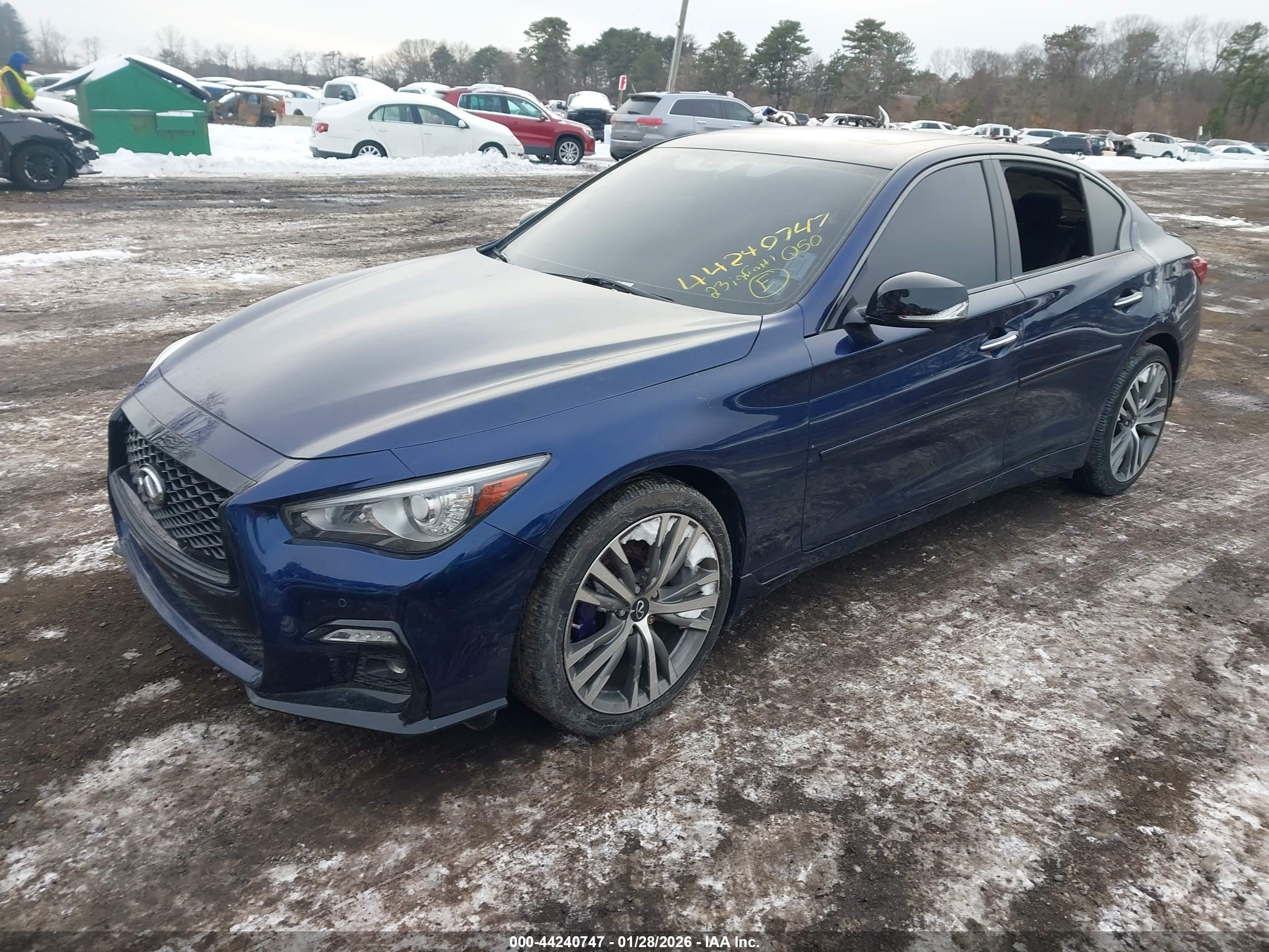 INFINITI Q50 image 2