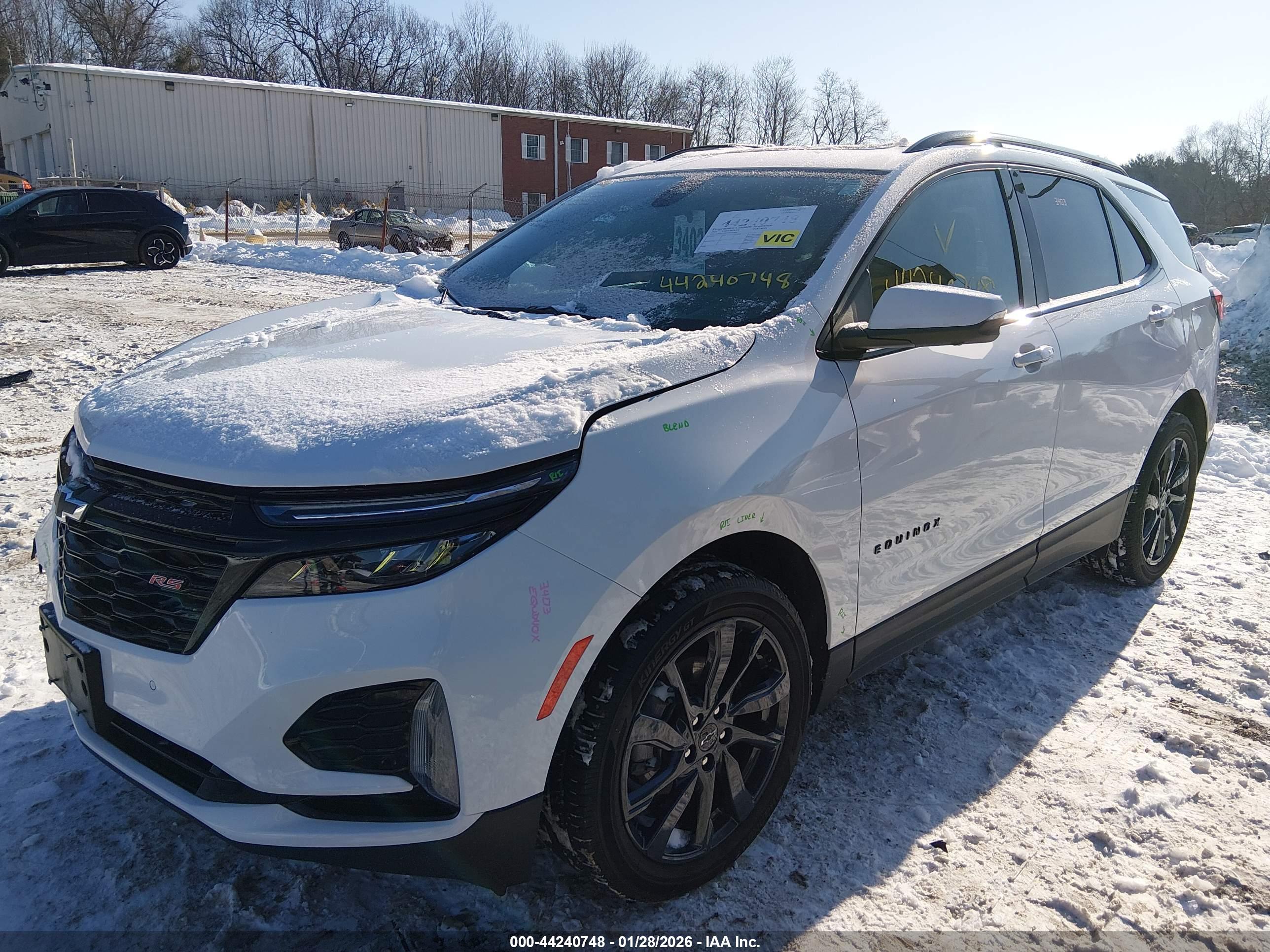 CHEVROLET EQUINOX image 2