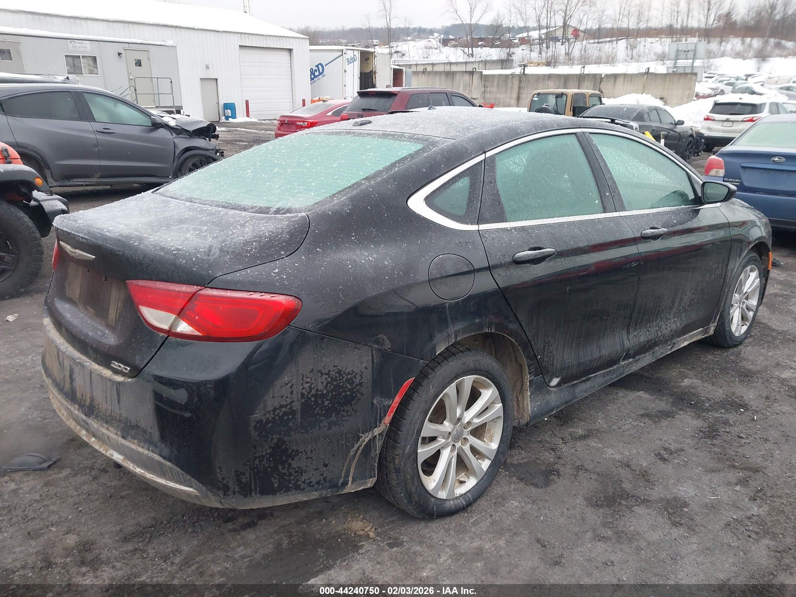 CHRYSLER 200 image 4