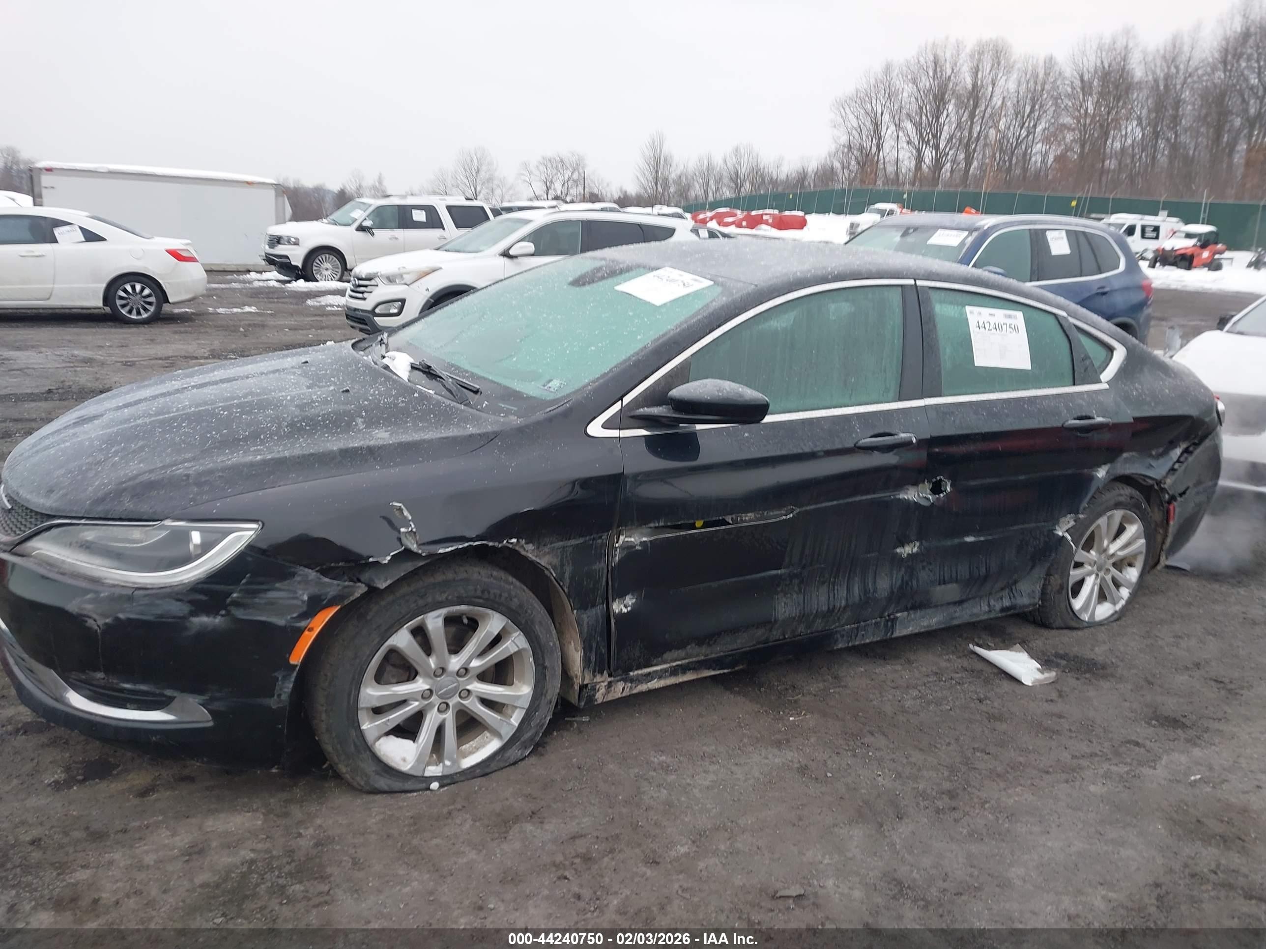 CHRYSLER 200 image 6