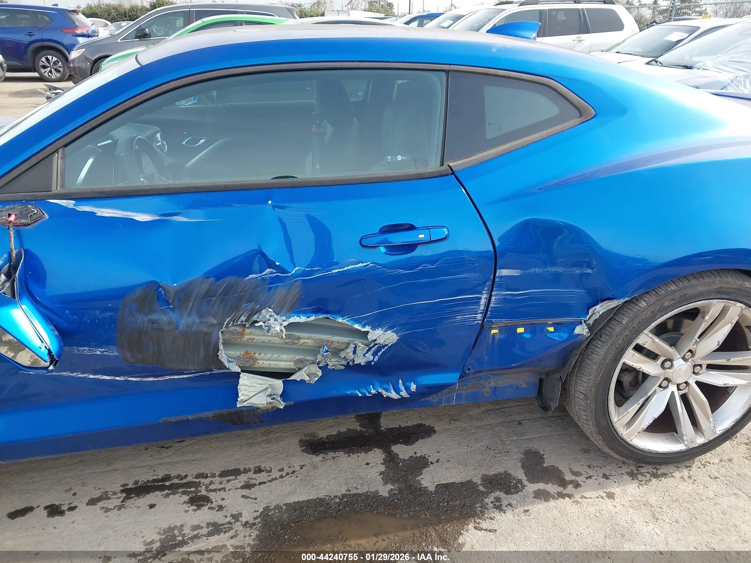CHEVROLET CAMARO image 6