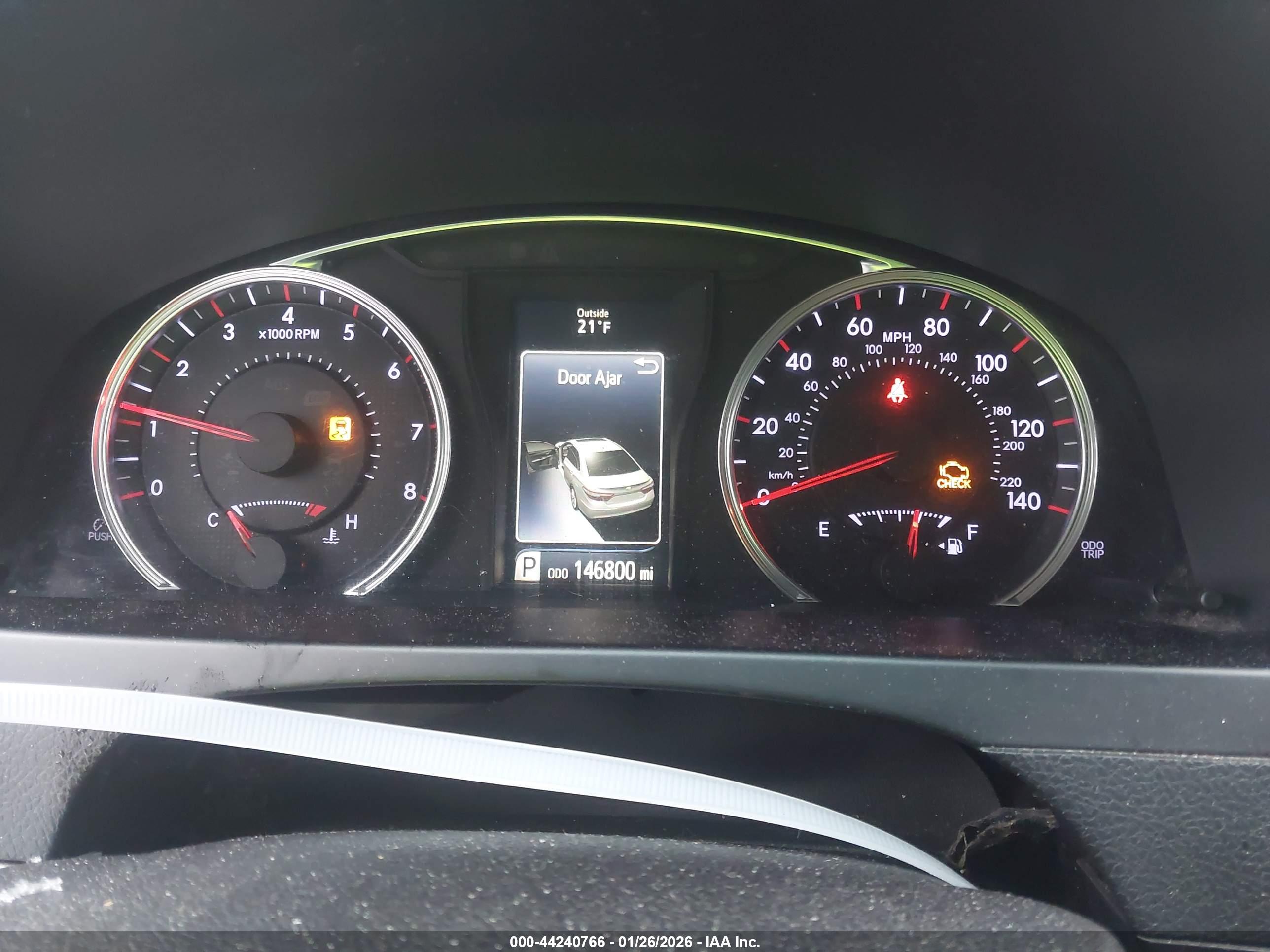 TOYOTA CAMRY image 7