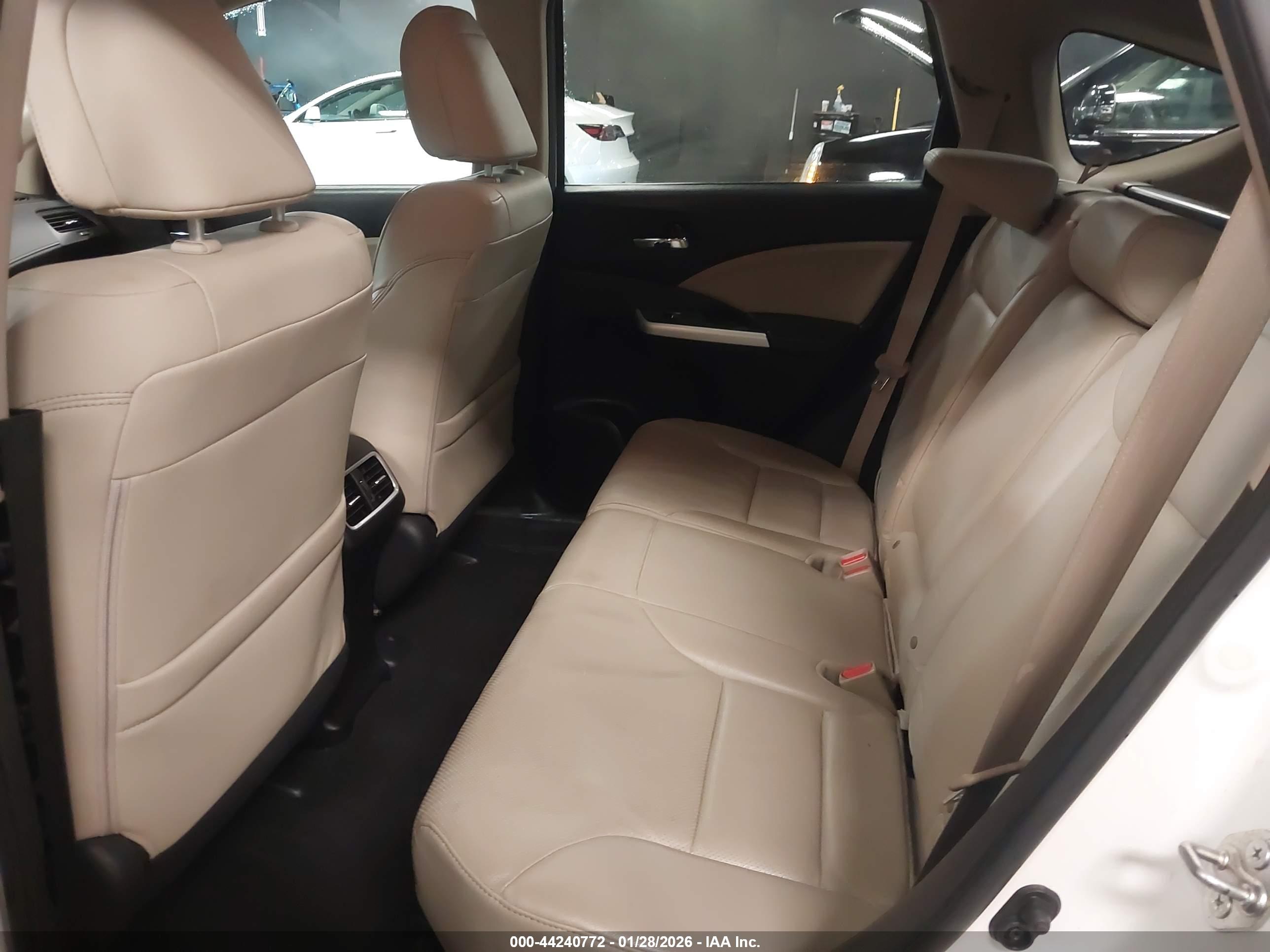 HONDA CR-V image 8