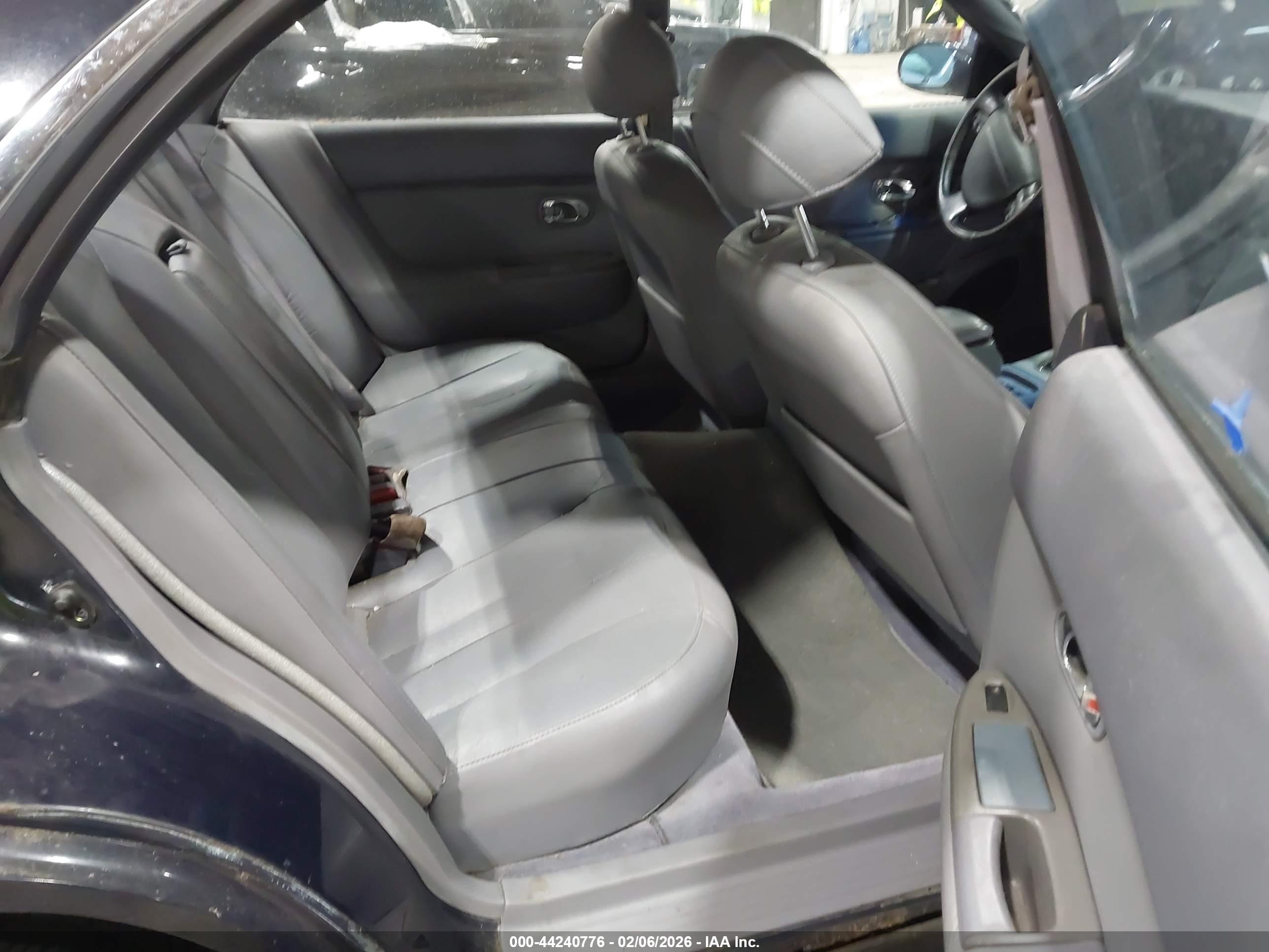 MAZDA 929 image 8