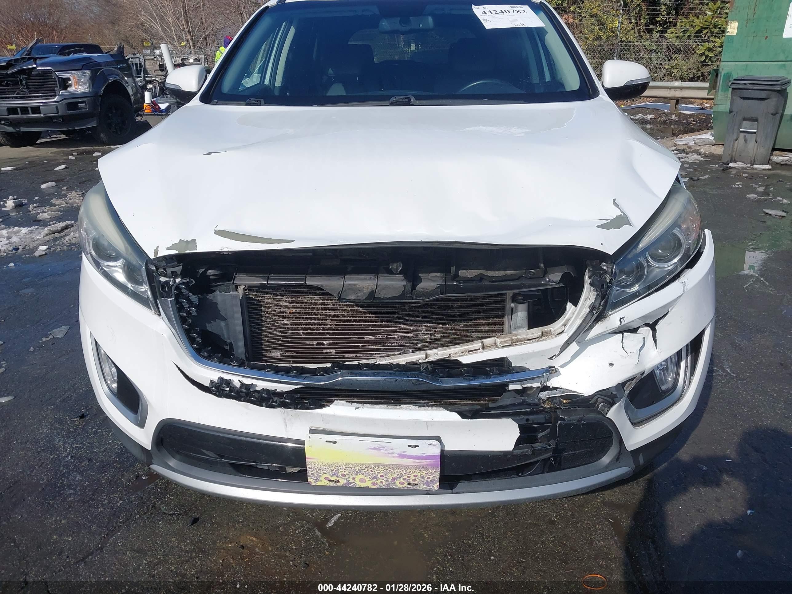 KIA SORENTO image 6