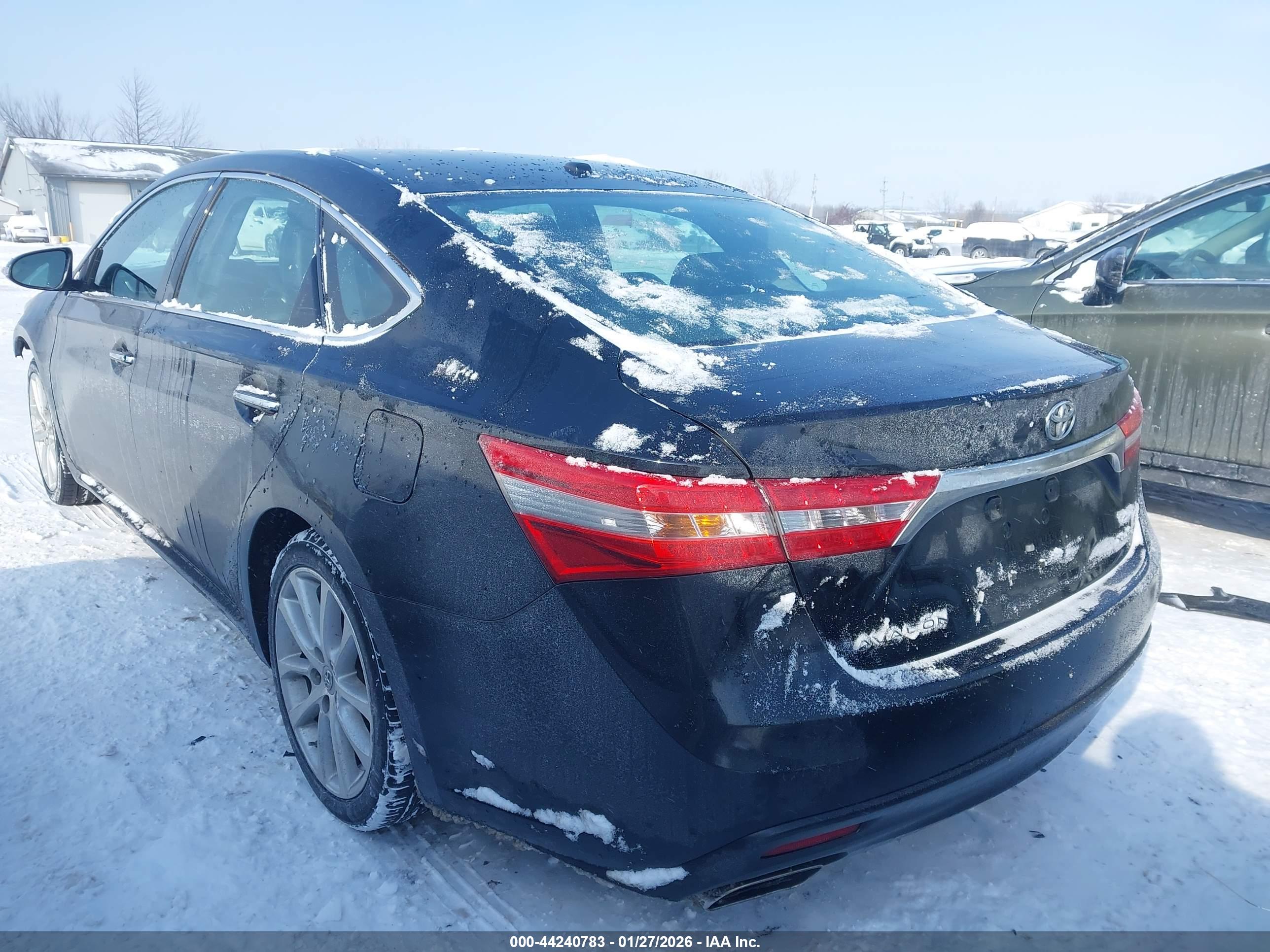TOYOTA AVALON image 3
