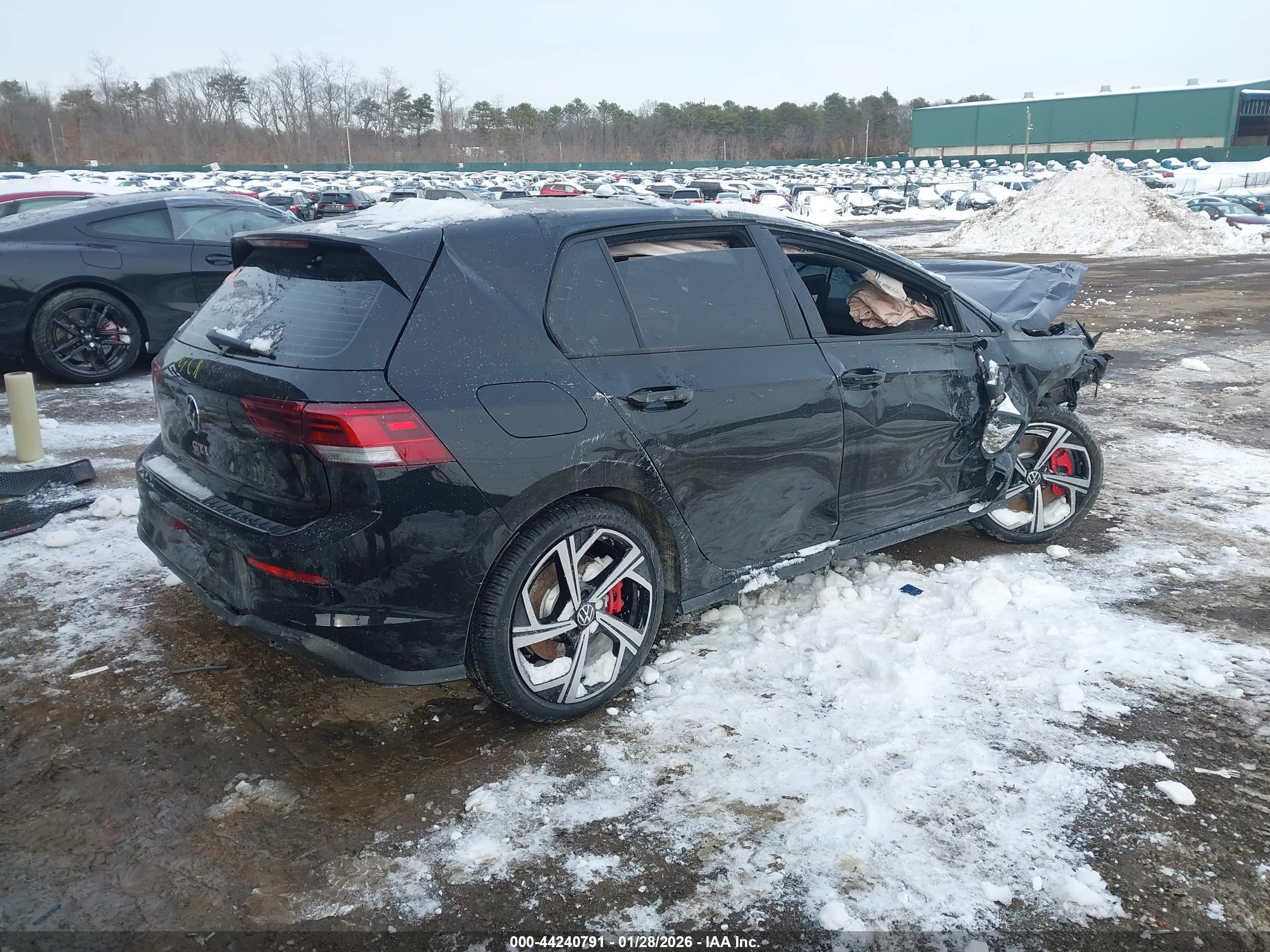 VOLKSWAGEN GOLF image 4