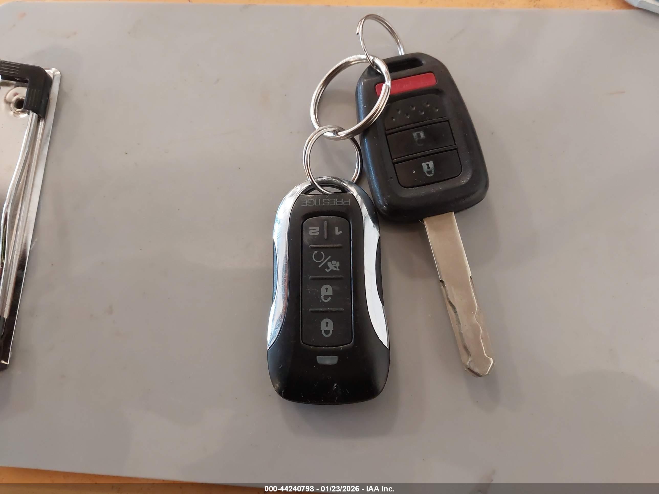 HONDA CR-V image 11