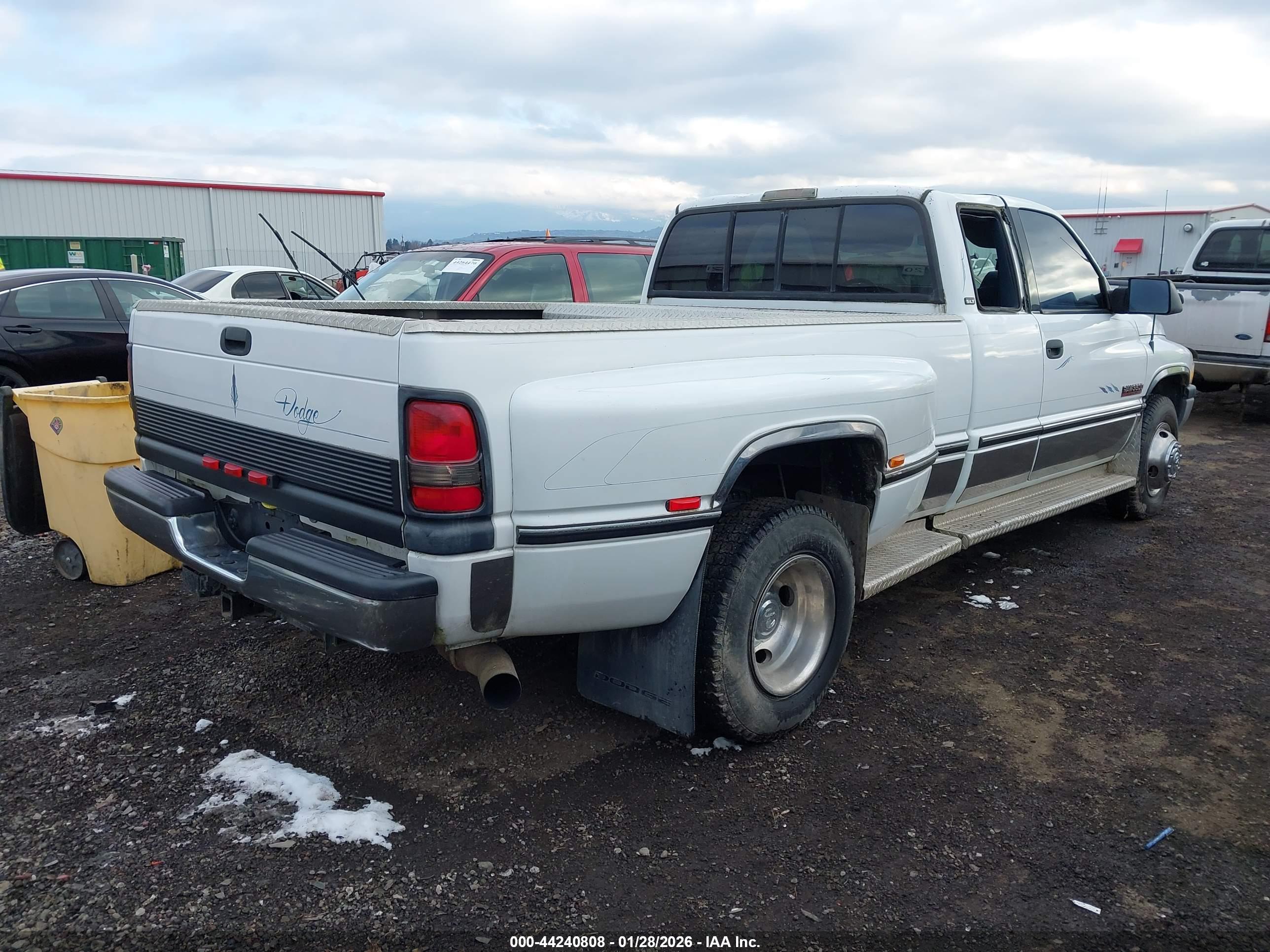 DODGE RAM image 4