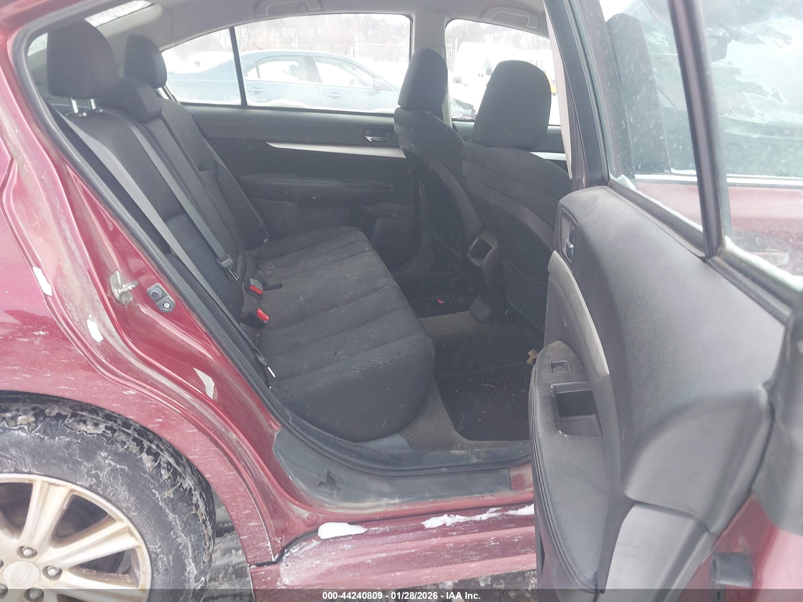 SUBARU LEGACY image 8