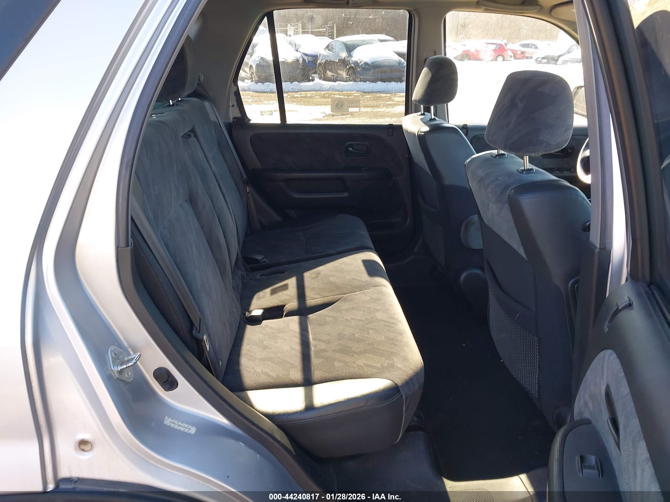 HONDA CR-V image 8