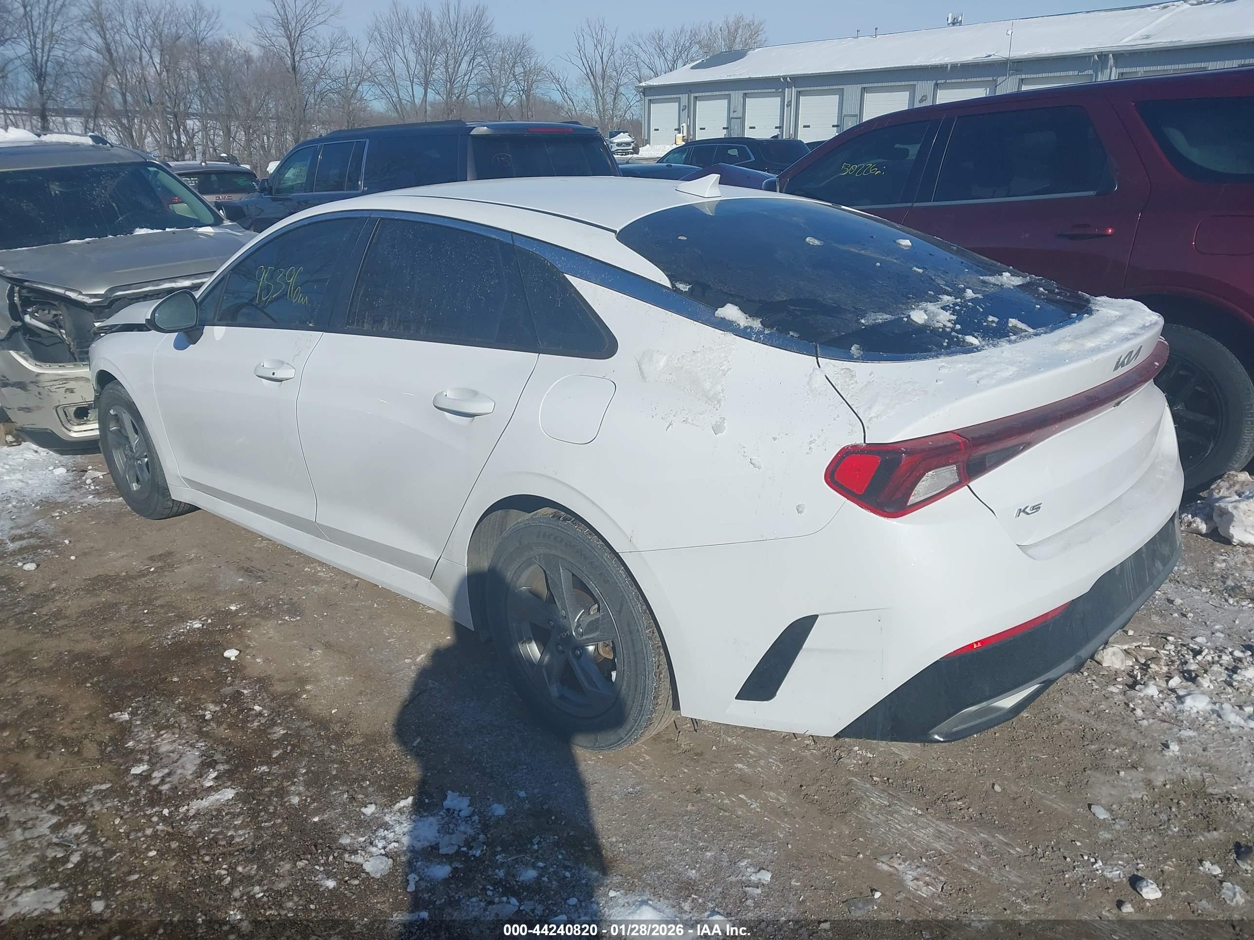KIA K5 image 3