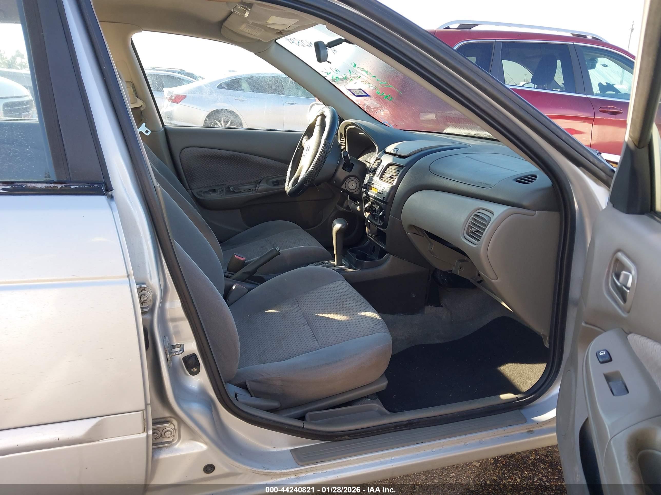 NISSAN SENTRA image 5