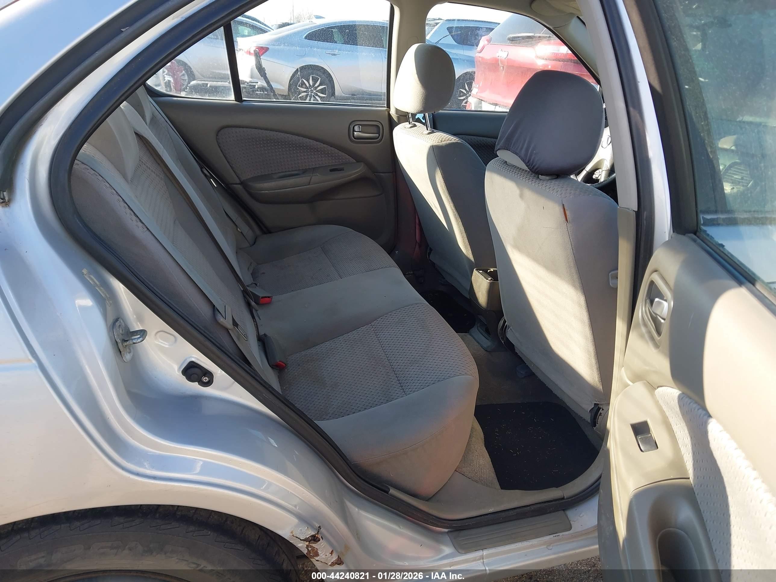 NISSAN SENTRA image 8