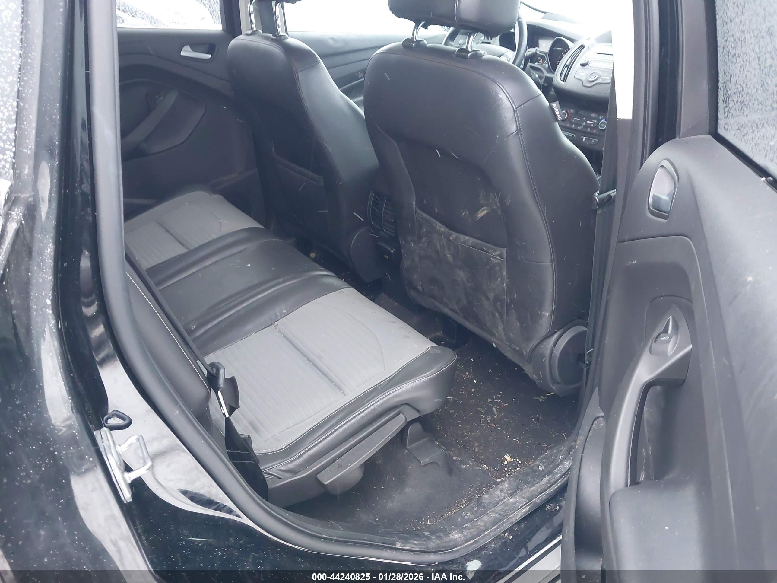 FORD ESCAPE image 8