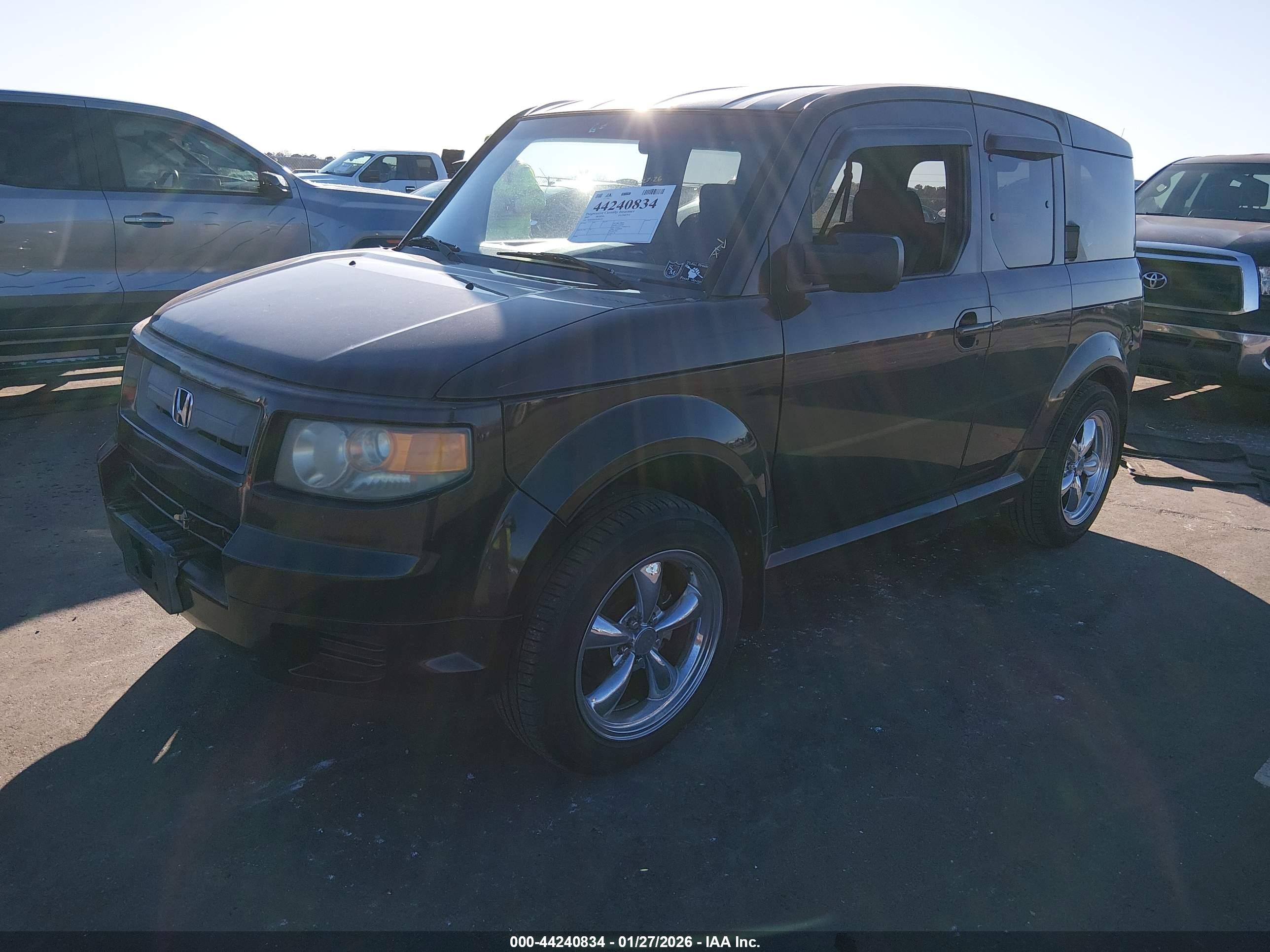 HONDA ELEMENT image 2