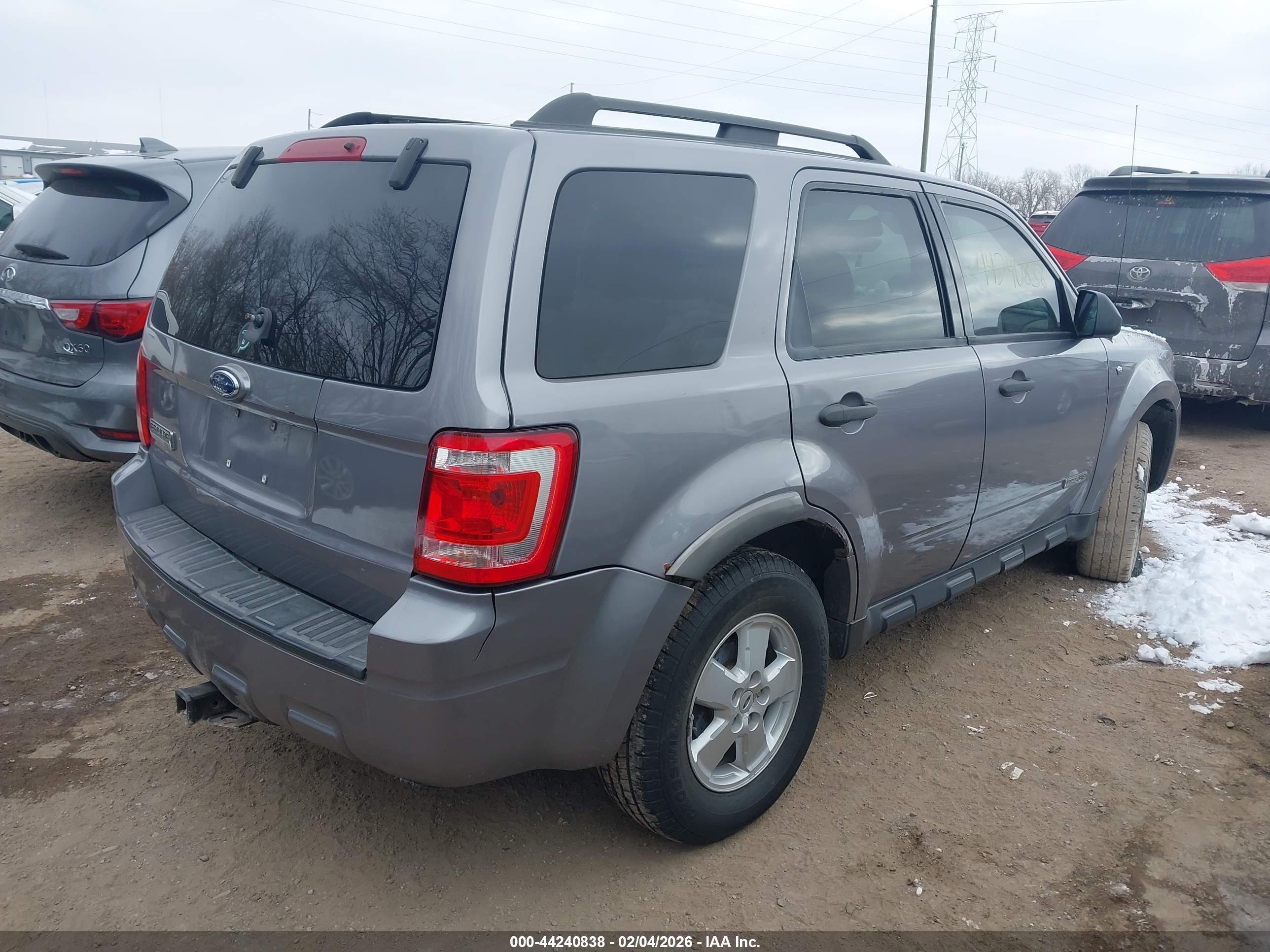 FORD ESCAPE image 4