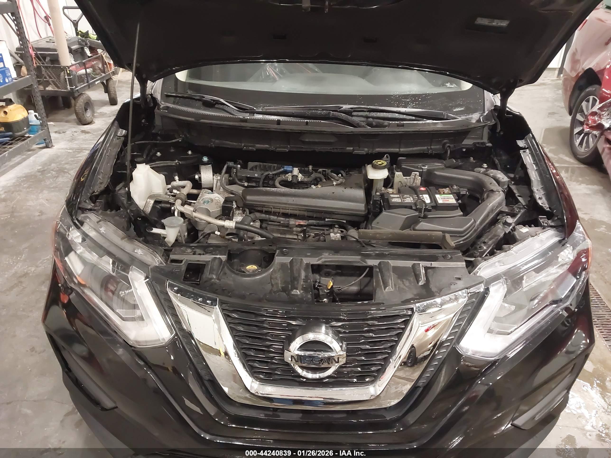 NISSAN ROGUE image 10