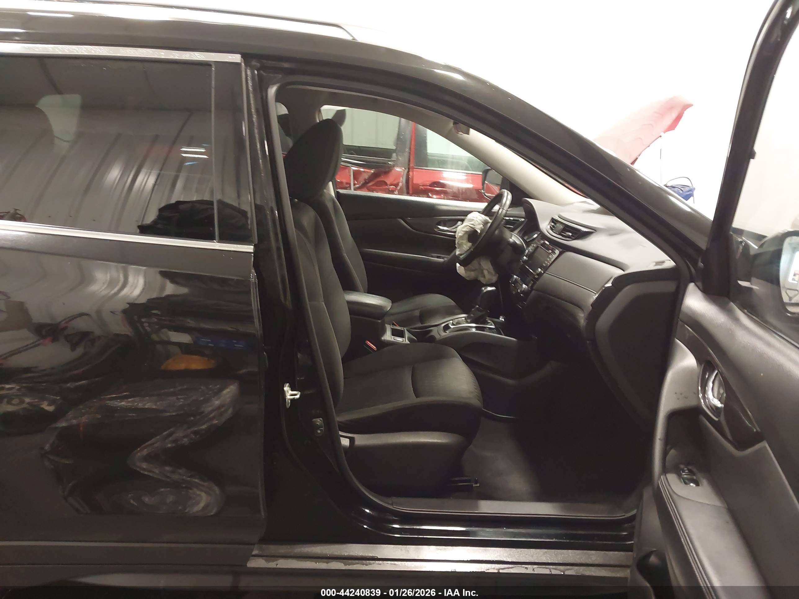 NISSAN ROGUE image 5
