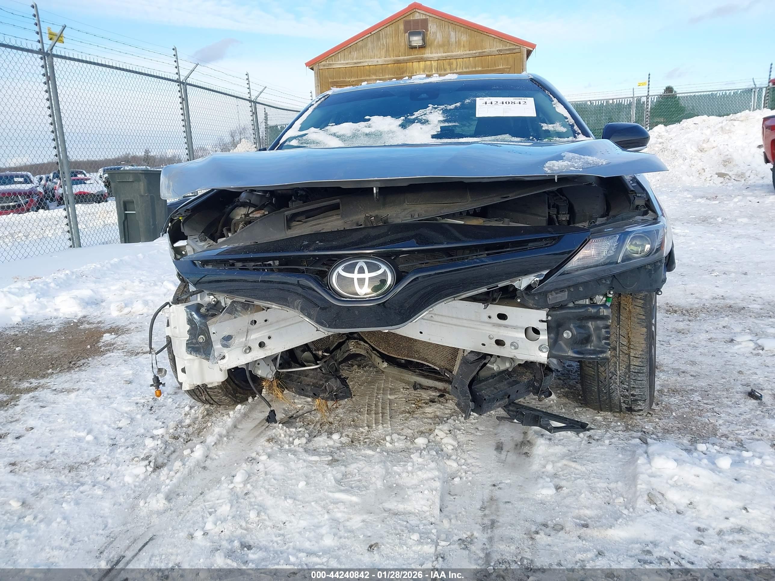 TOYOTA CAMRY image 6