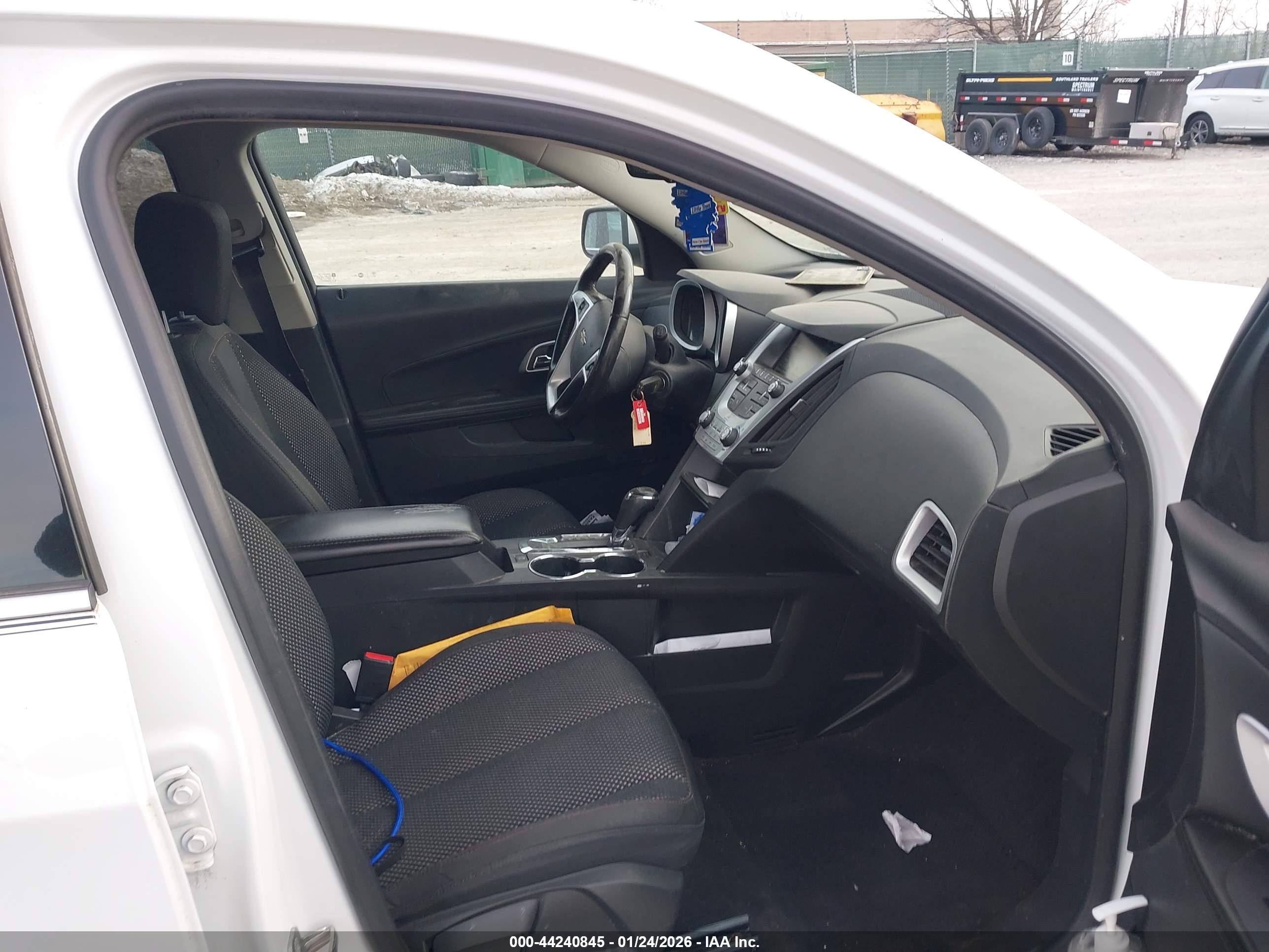 CHEVROLET EQUINOX image 5