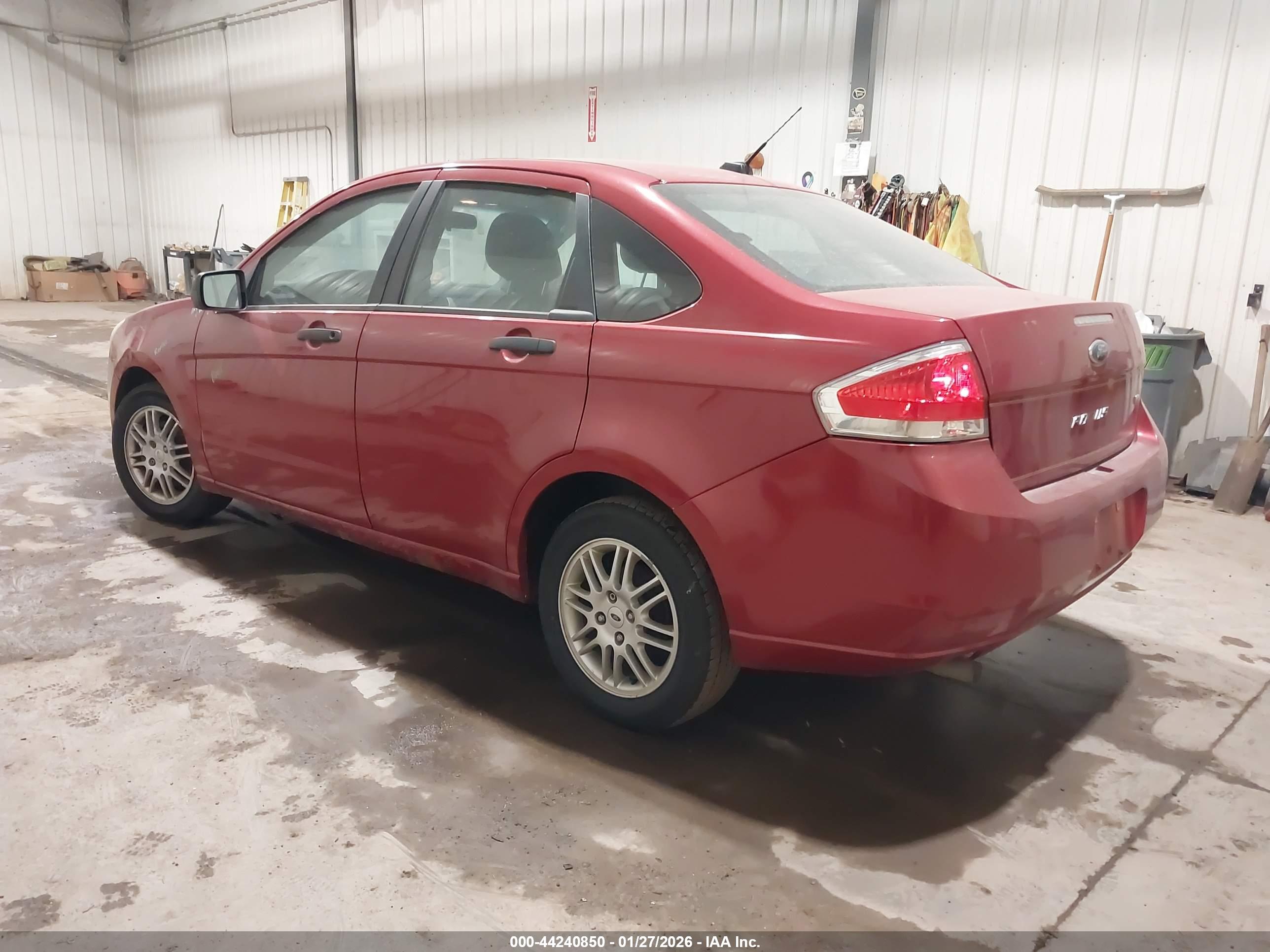 FORD FOCUS image 3