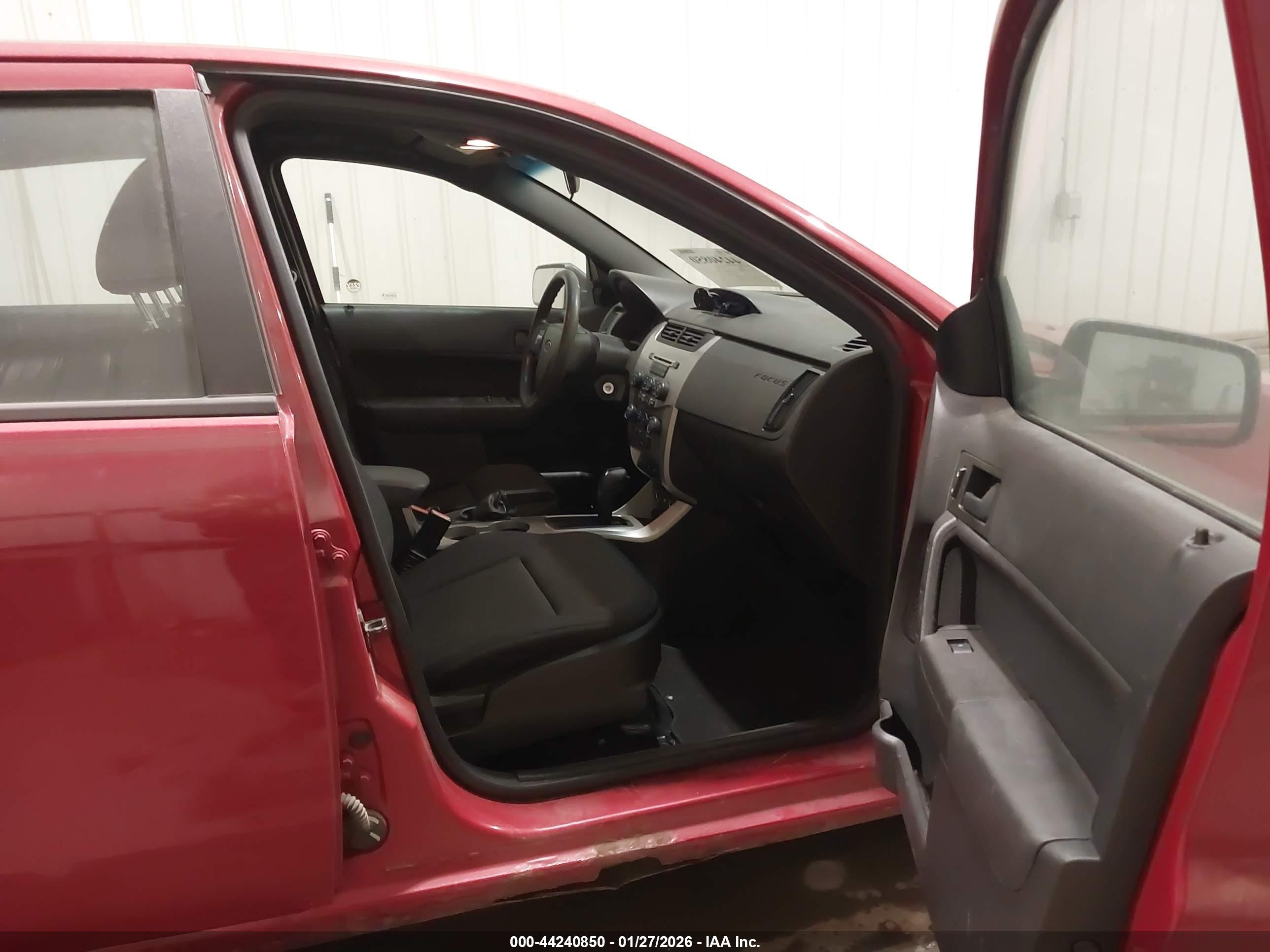 FORD FOCUS image 5