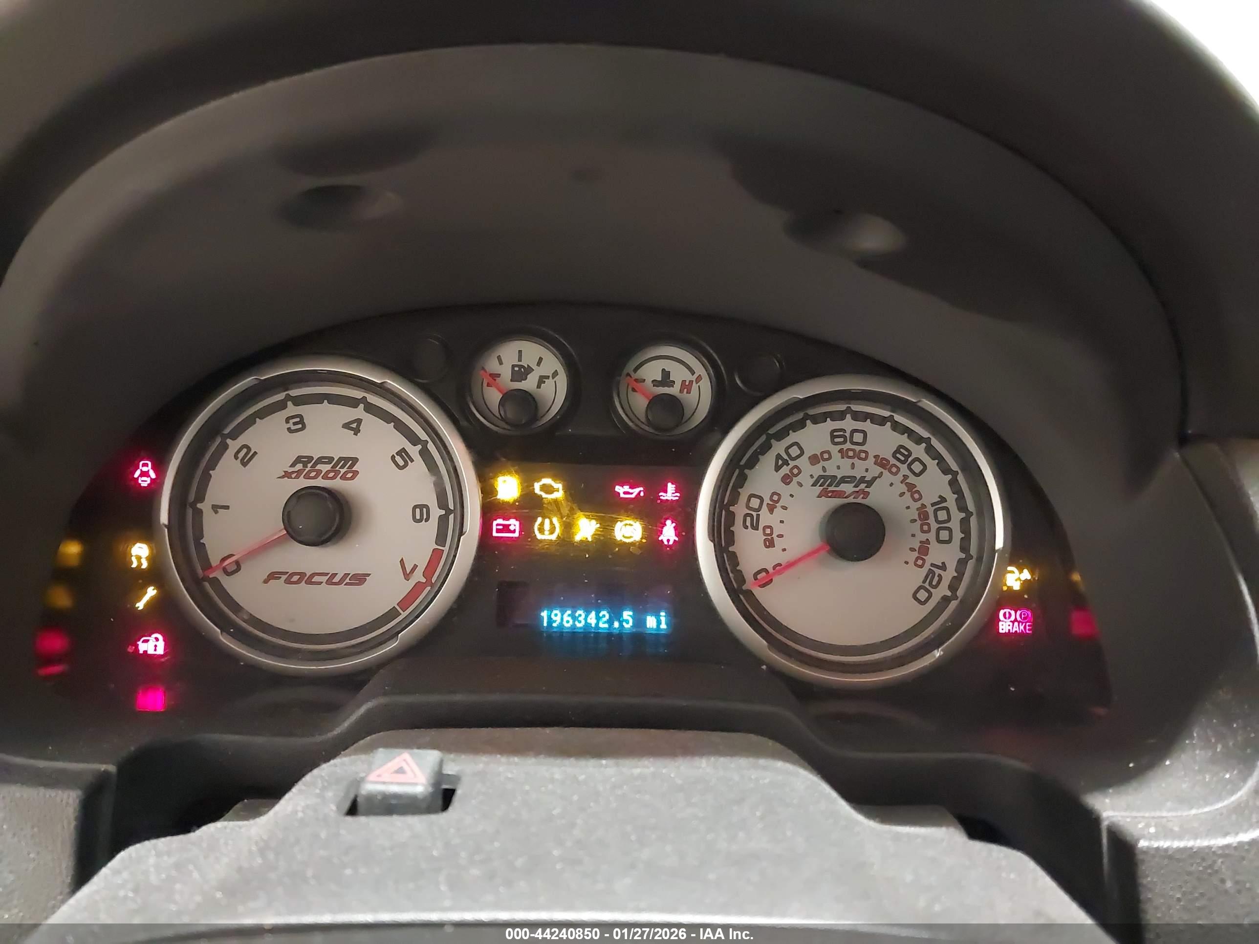 FORD FOCUS image 7