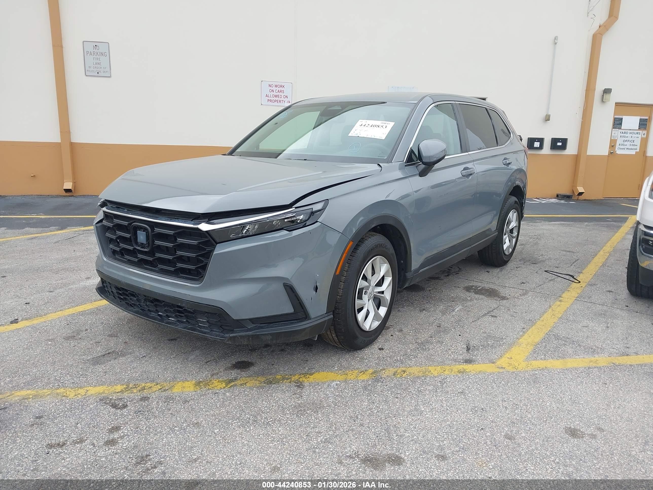 HONDA CR-V image 2