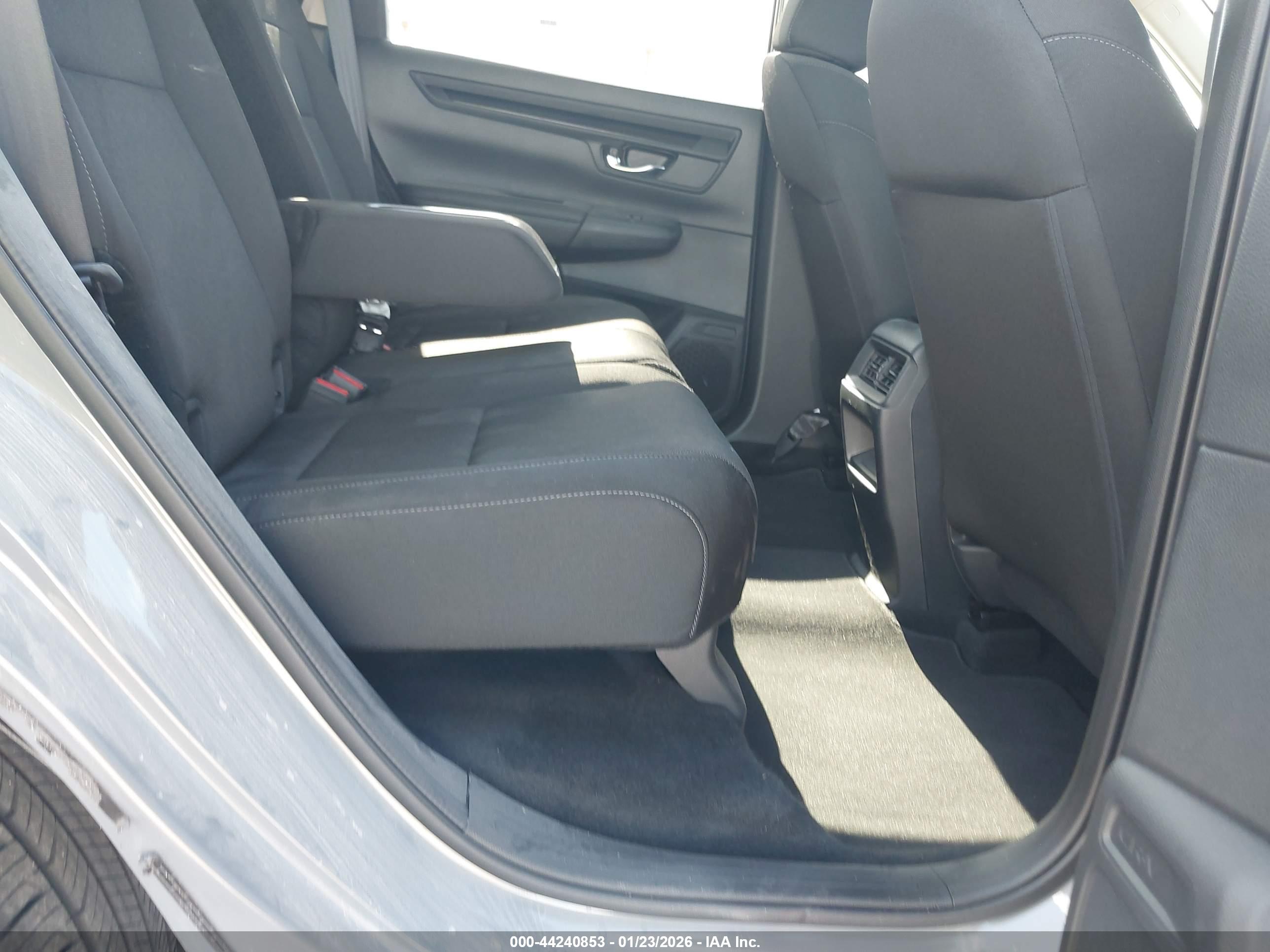 HONDA CR-V image 8