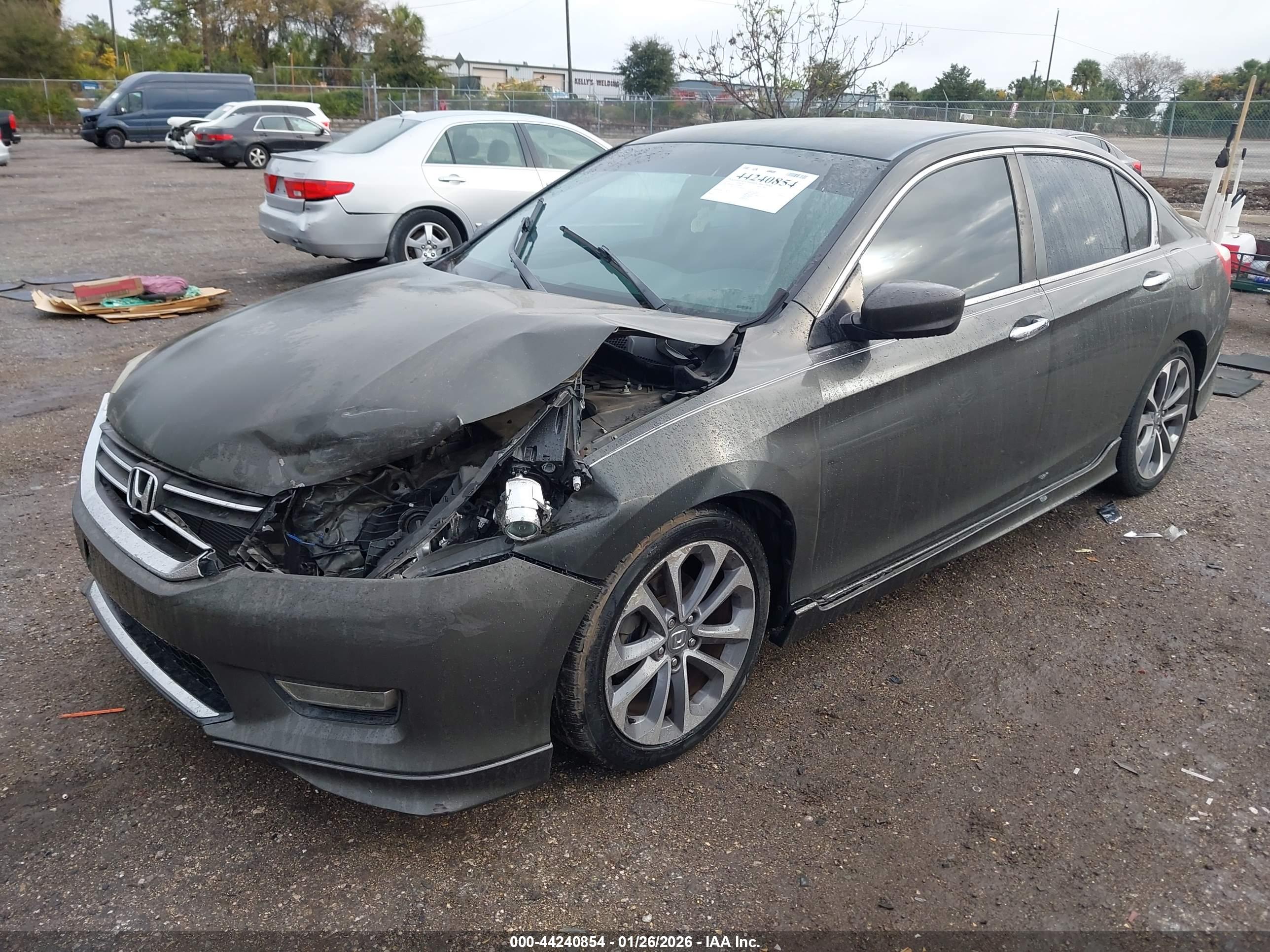 HONDA ACCORD image 2