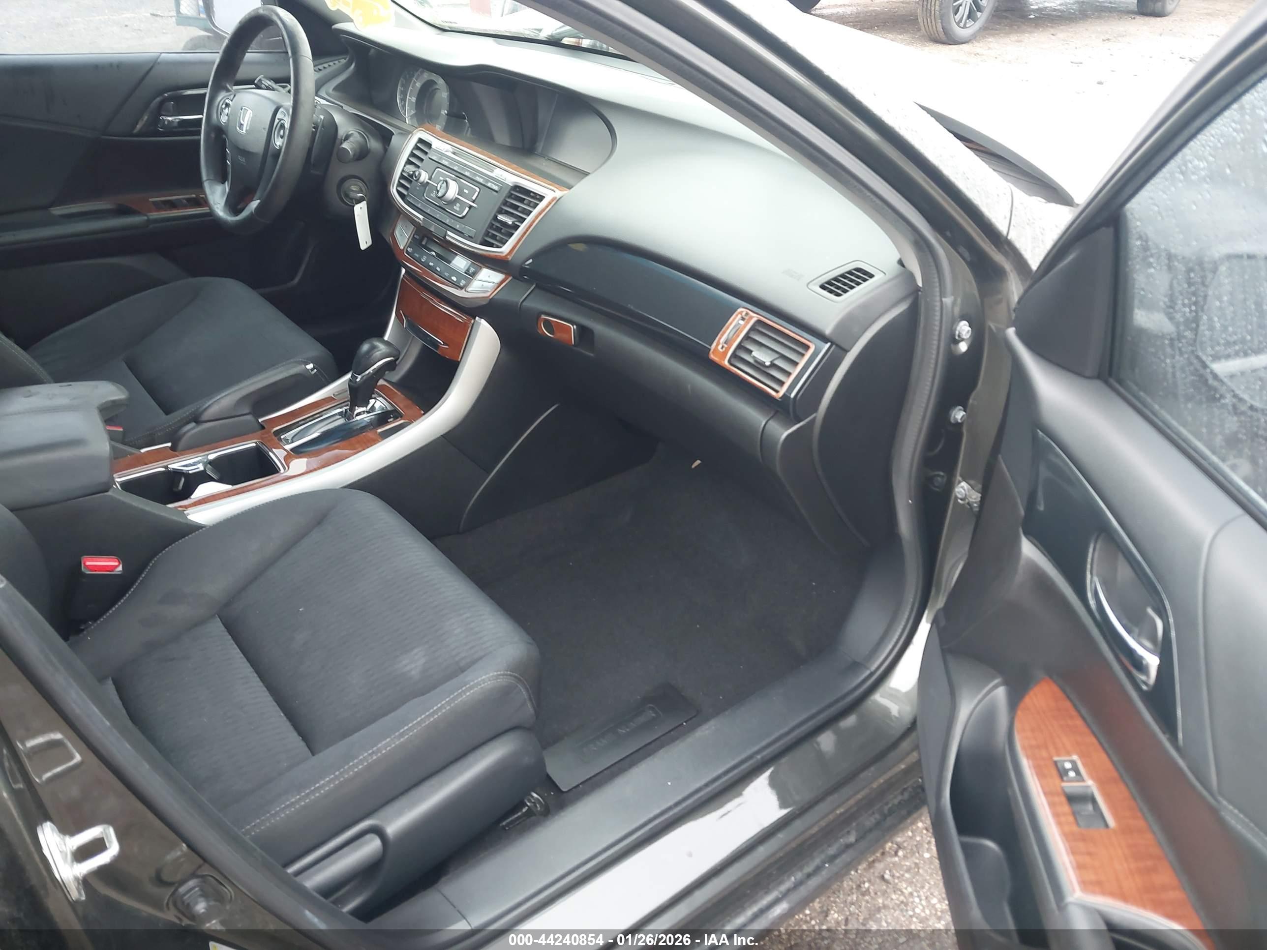 HONDA ACCORD image 5