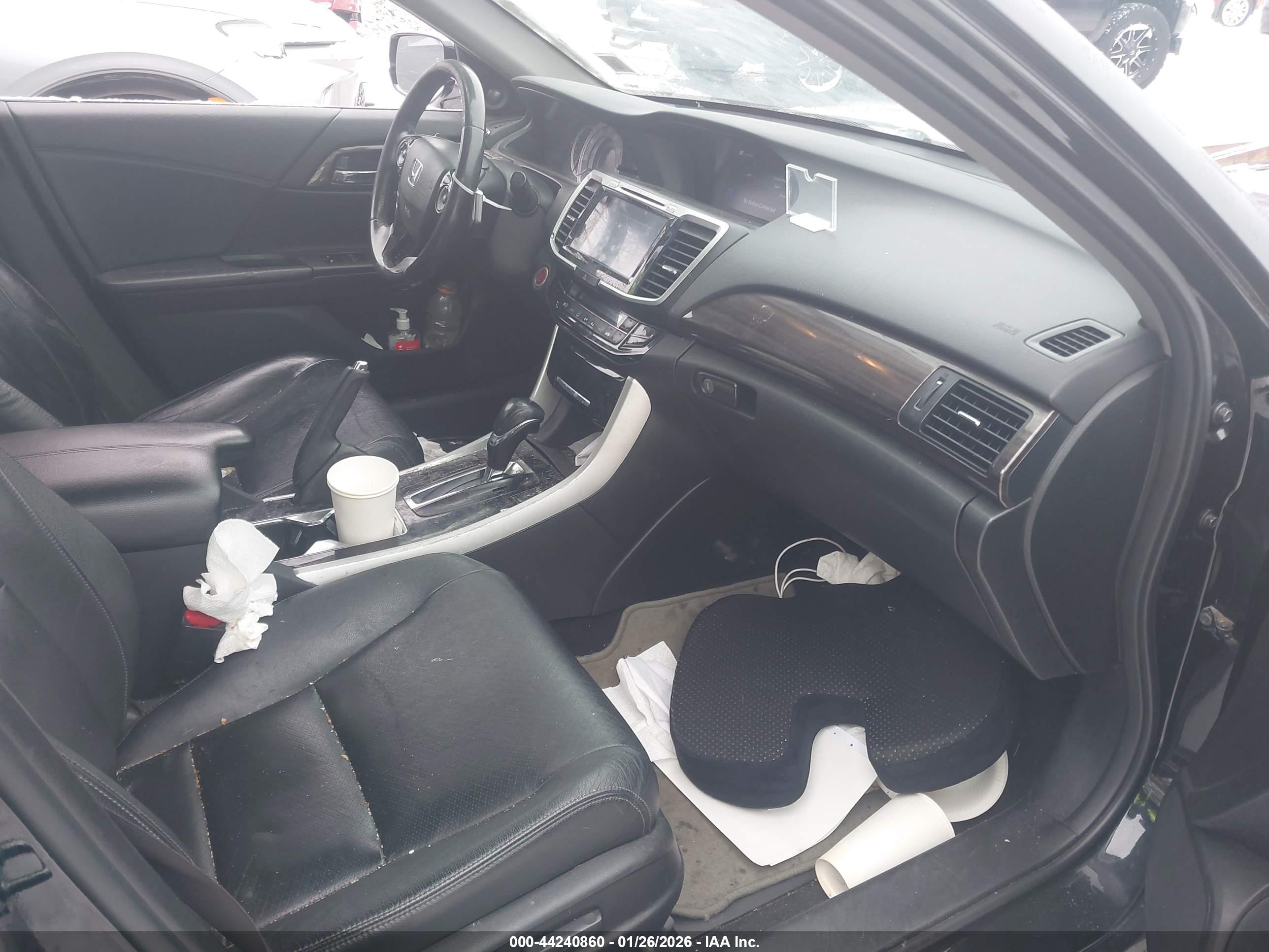 HONDA ACCORD image 5