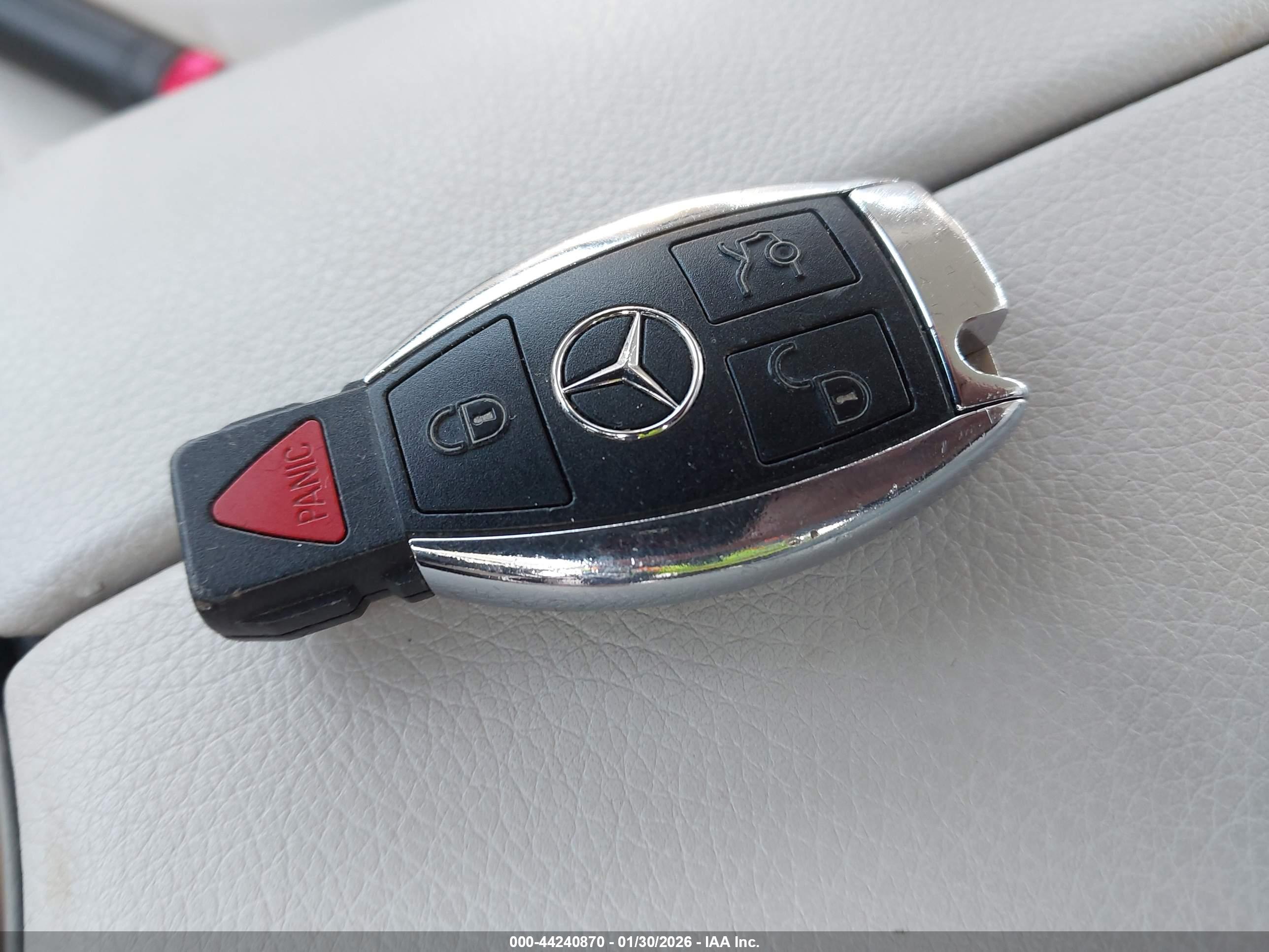MERCEDES-BENZ C image 11