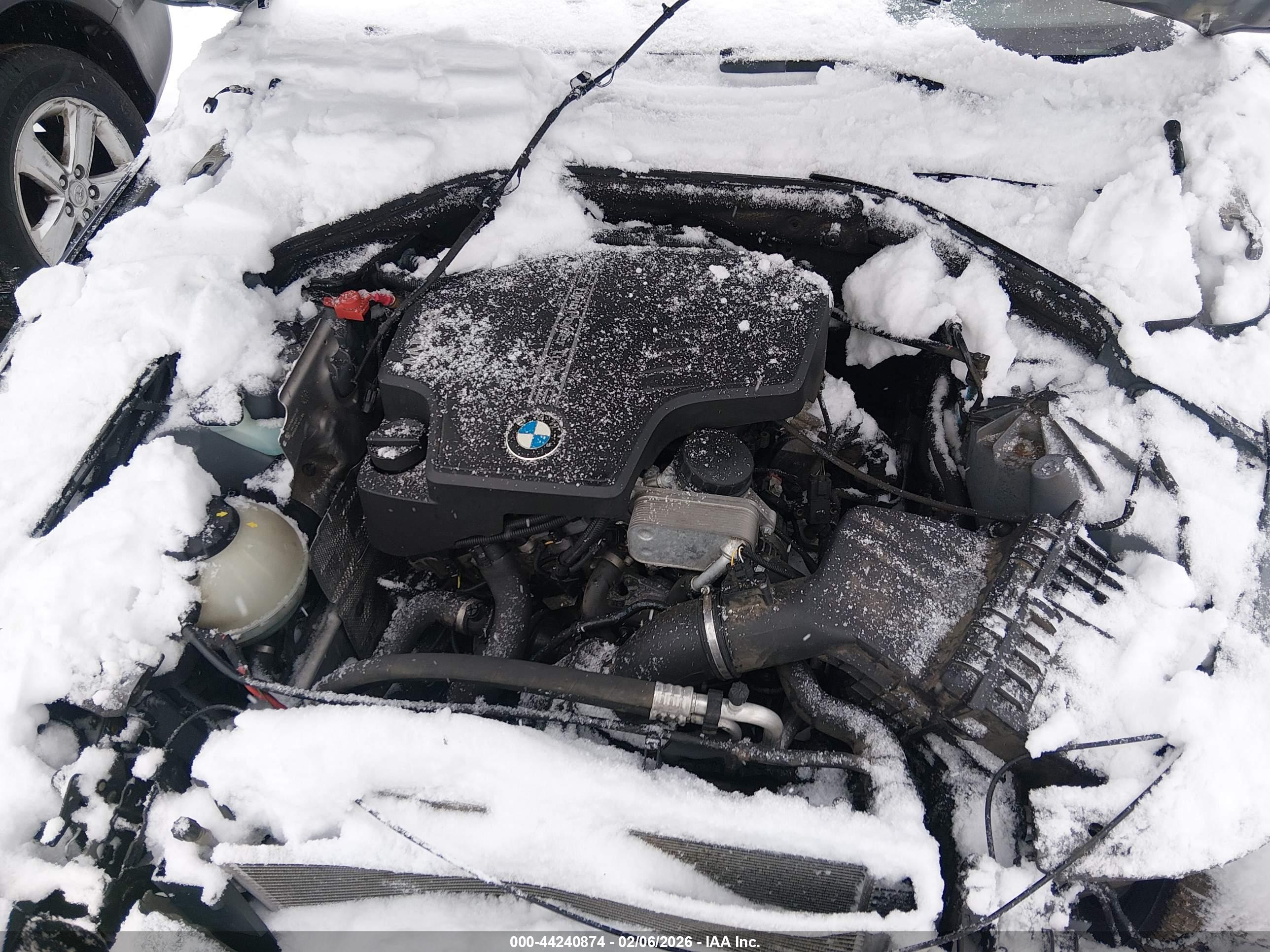 BMW 528I image 10
