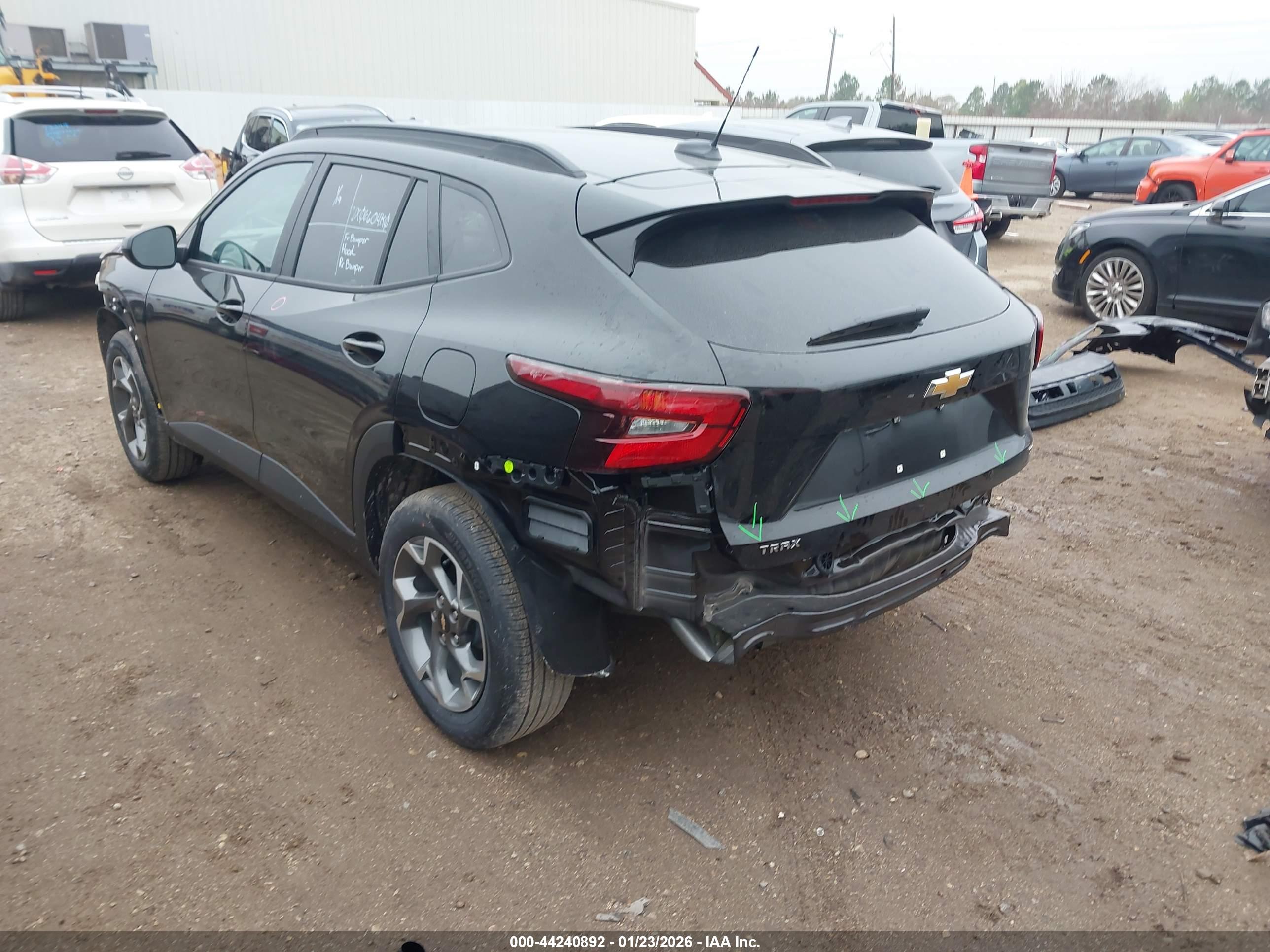 CHEVROLET TRAX image 3
