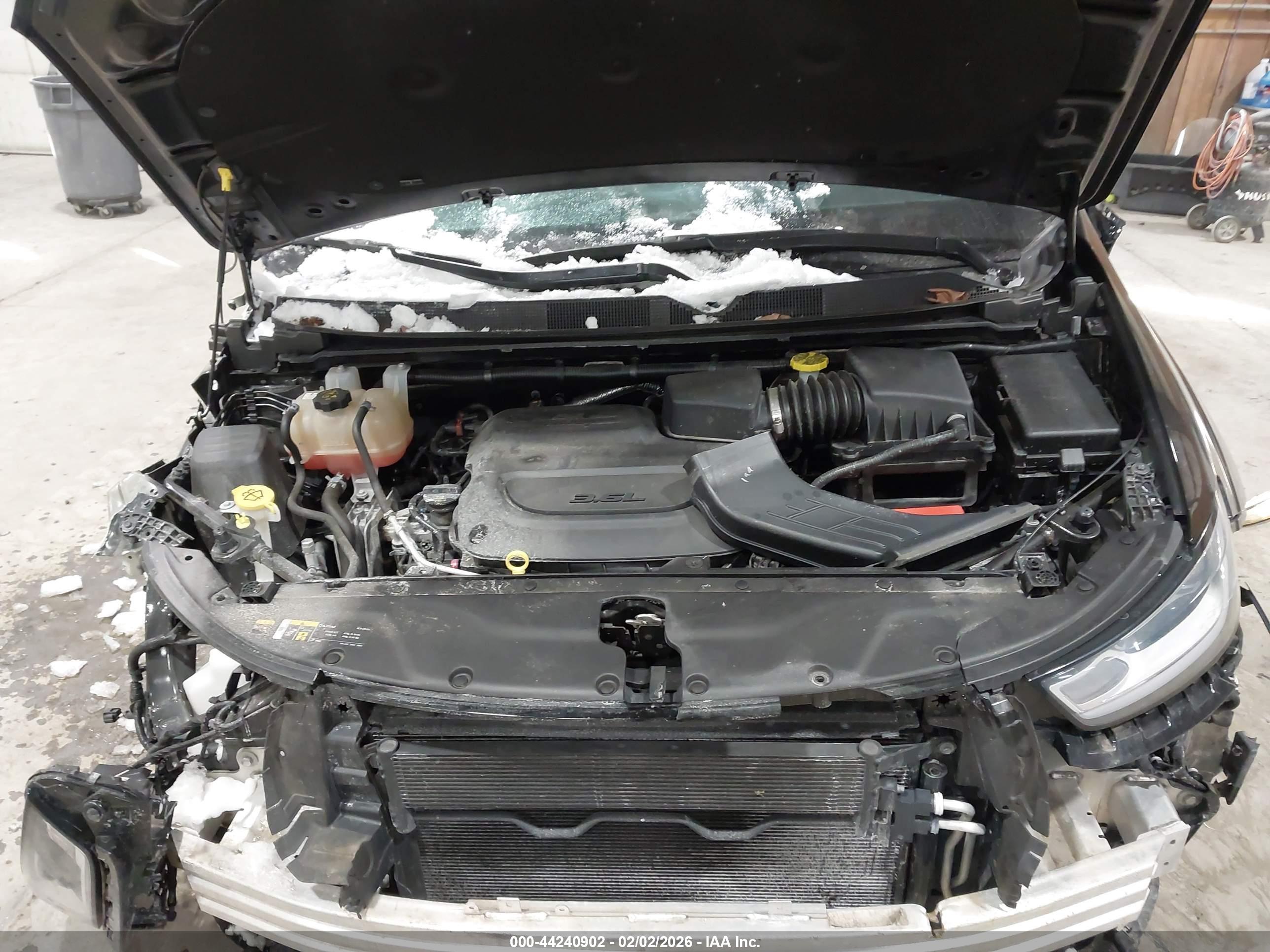 CHRYSLER PACIFICA image 10