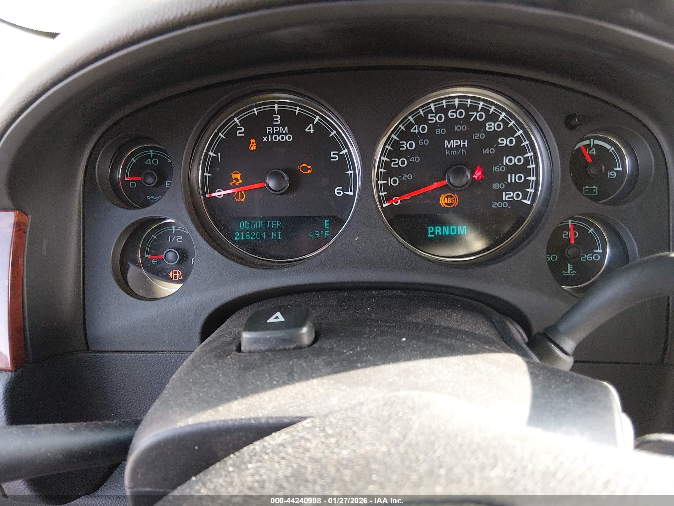 CHEVROLET TAHOE image 7