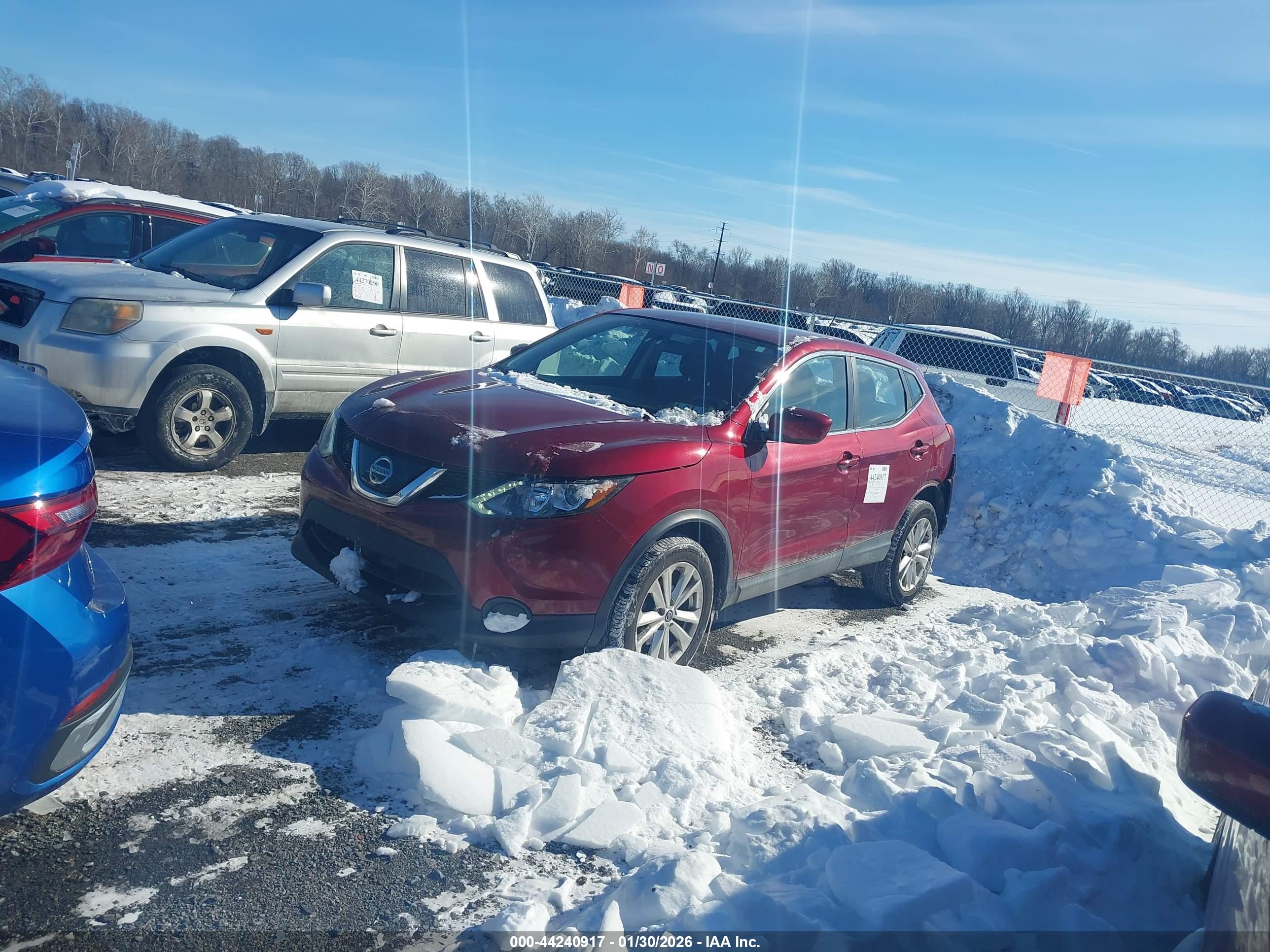 NISSAN ROGUE image 2