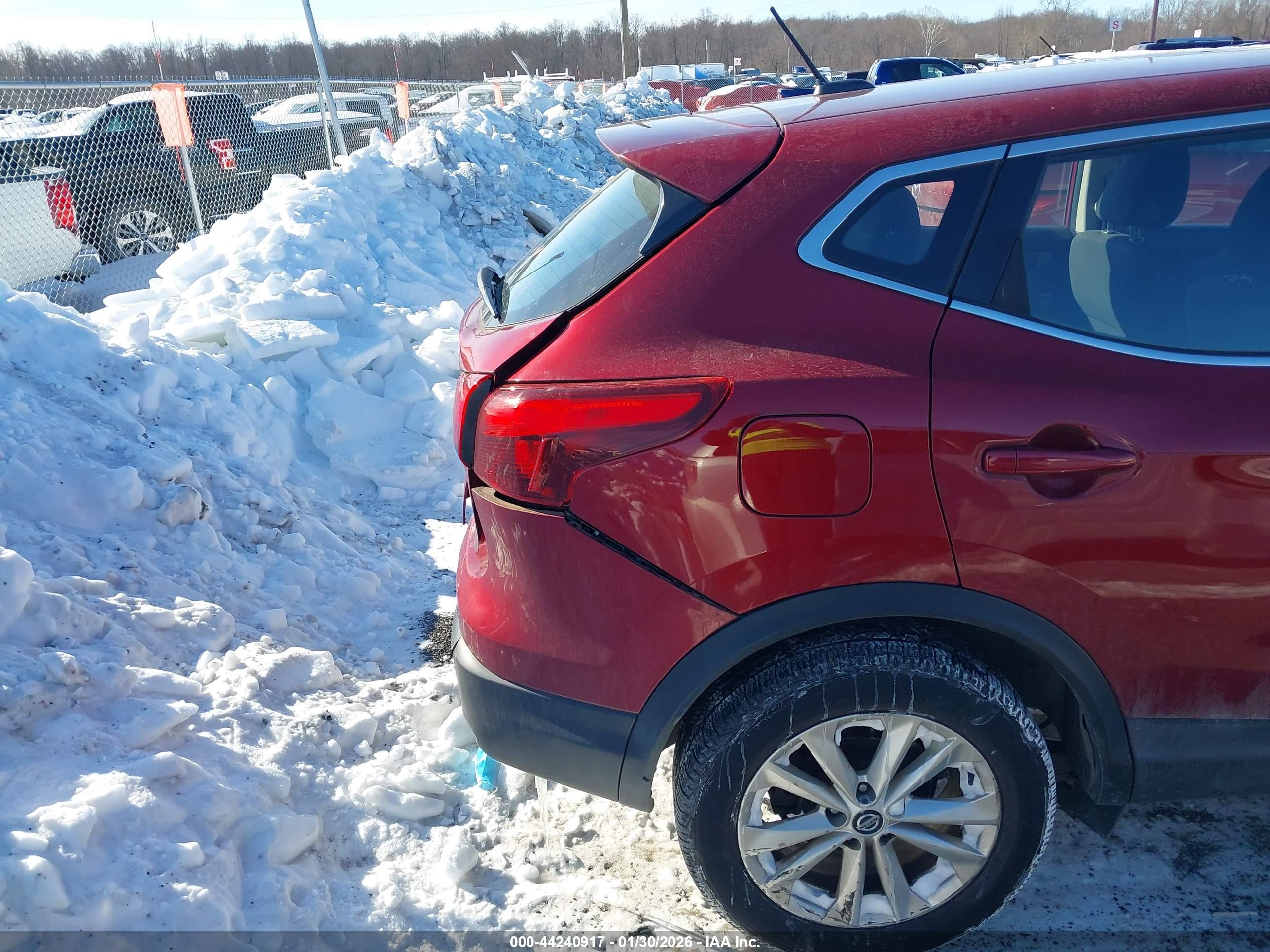 NISSAN ROGUE image 6