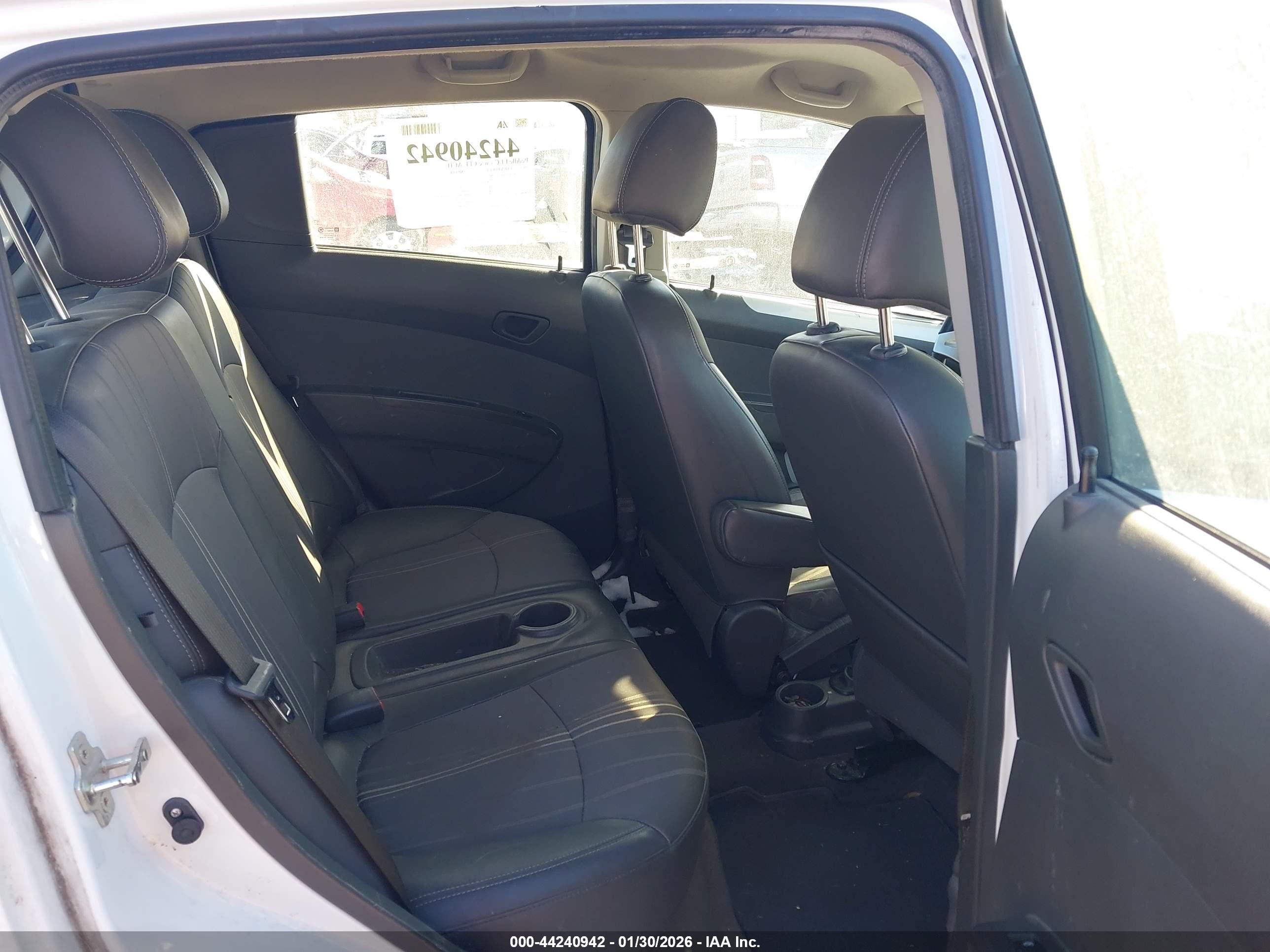 CHEVROLET SPARK image 8