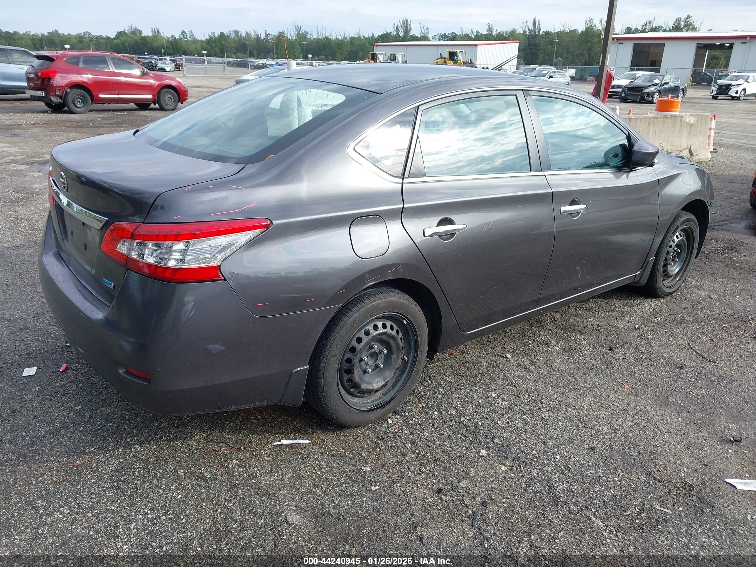 NISSAN SENTRA image 4
