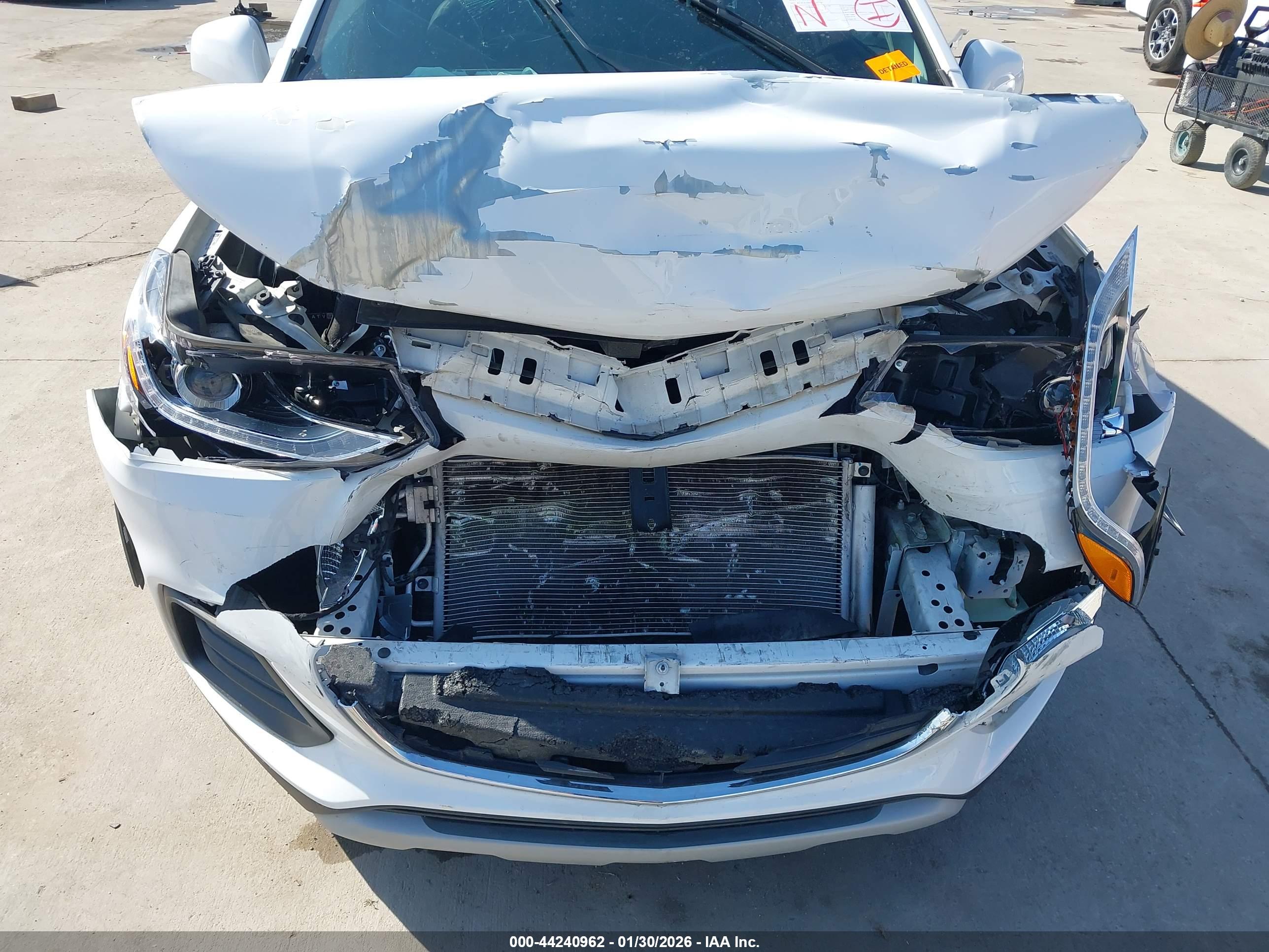 CHEVROLET TRAX image 6