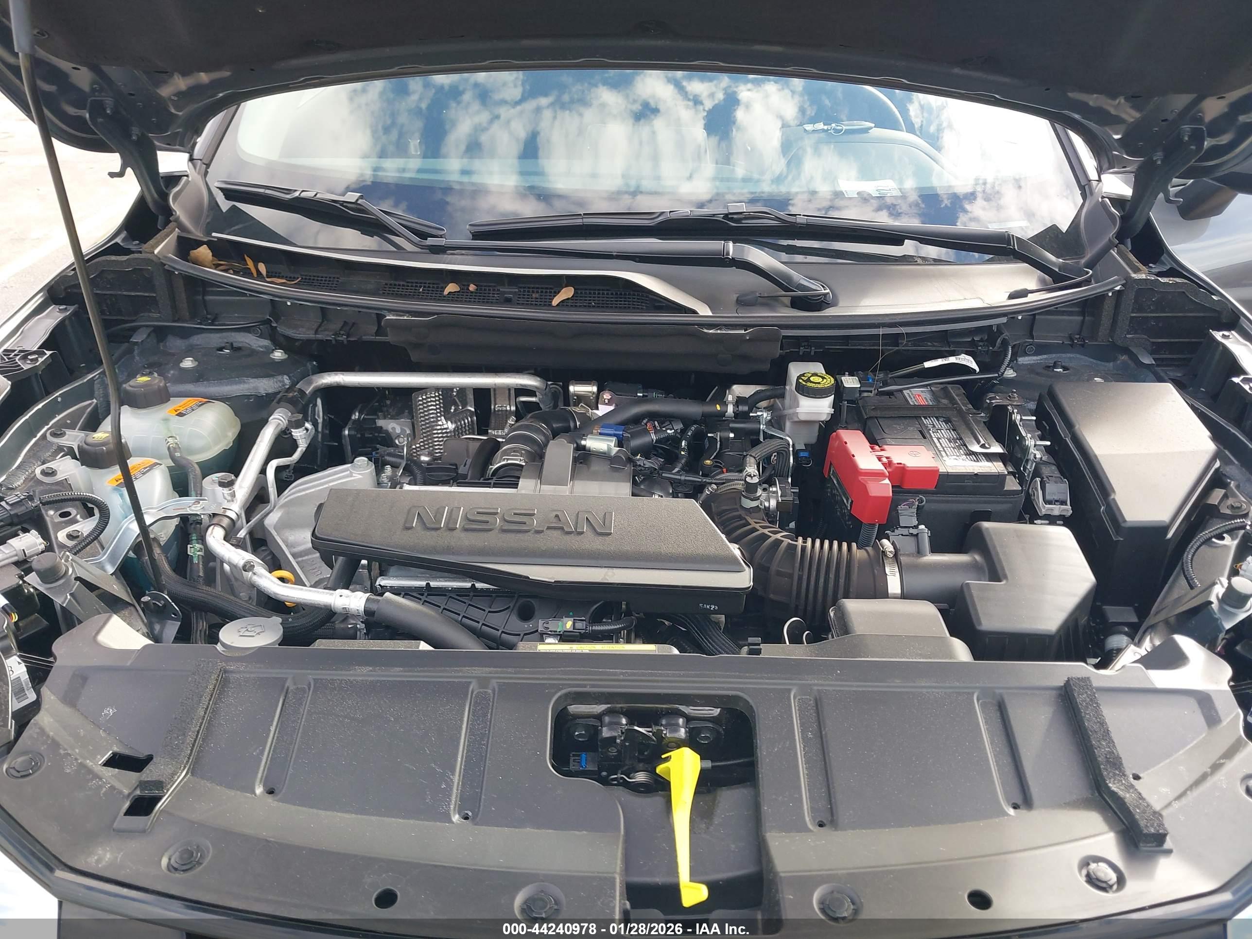 NISSAN ROGUE image 10
