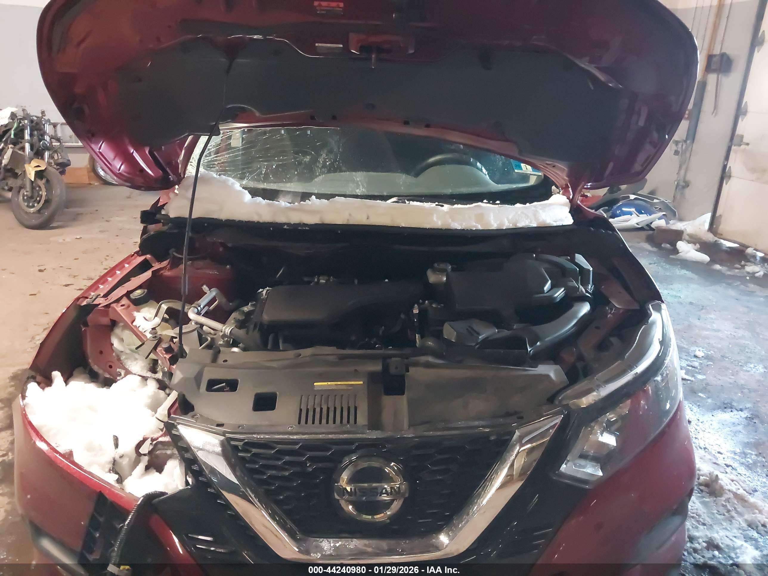 NISSAN ROGUE image 10