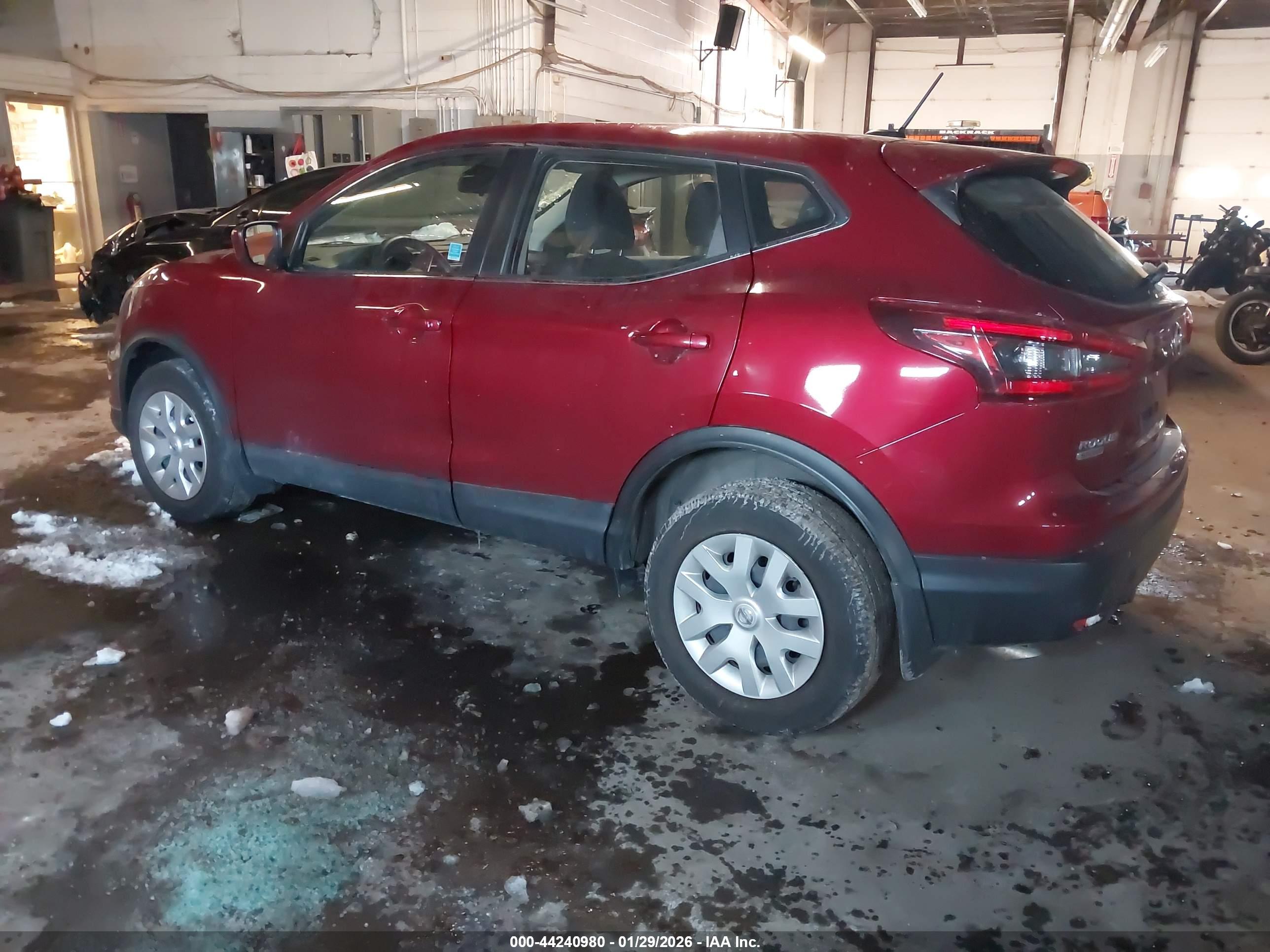 NISSAN ROGUE image 3