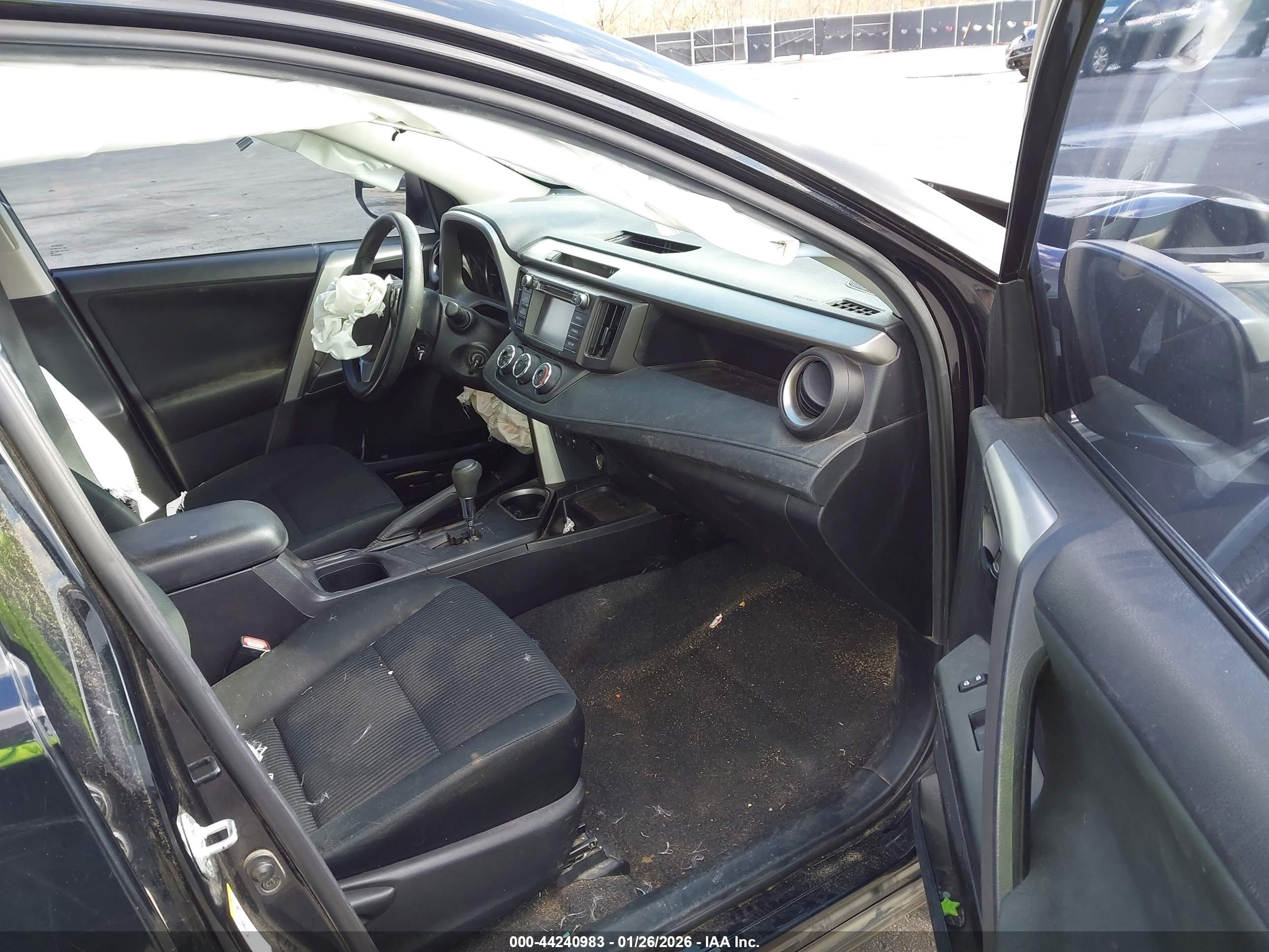 TOYOTA RAV4 image 5